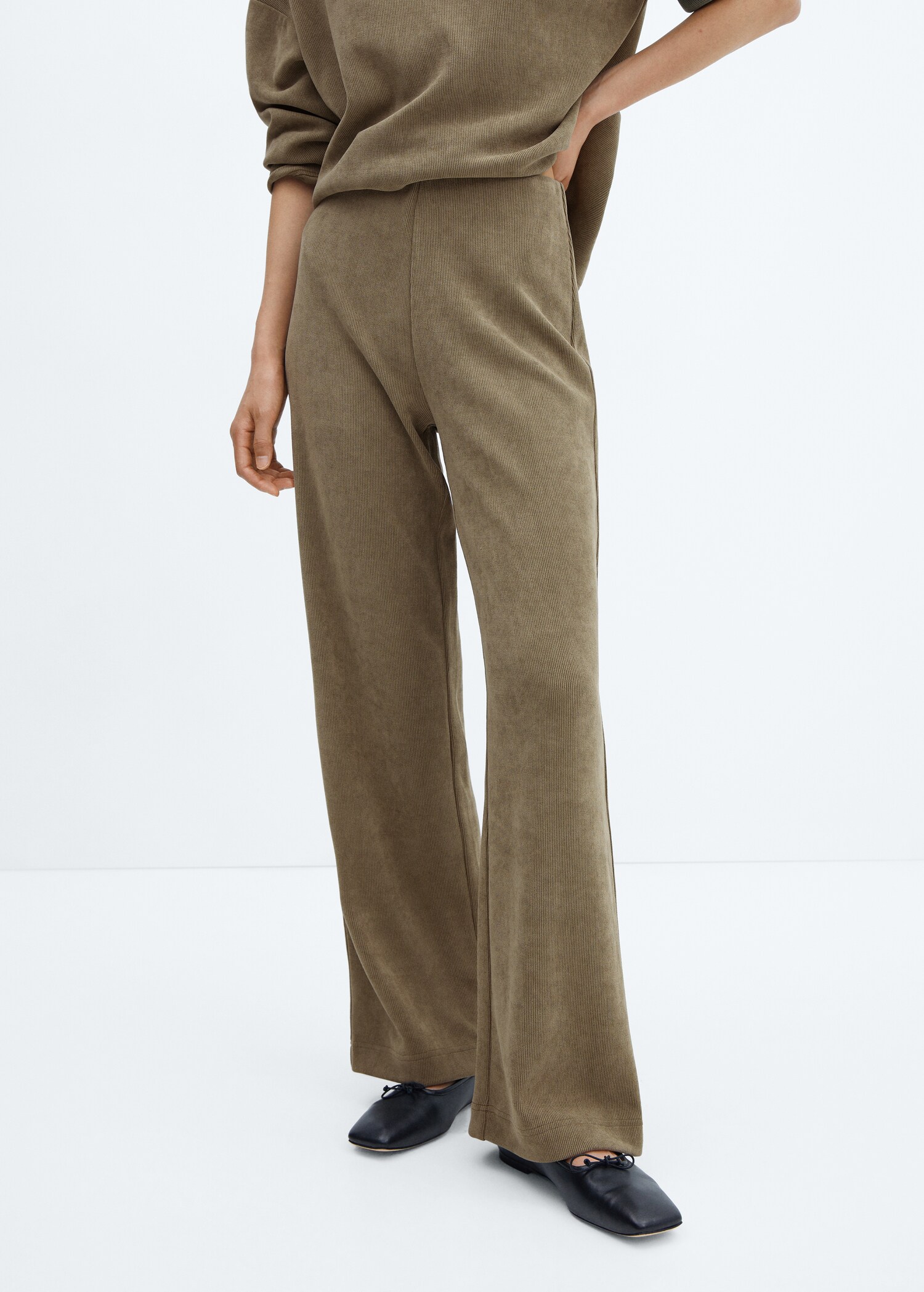 Corduroy trousers with elastic waist - Medium plane