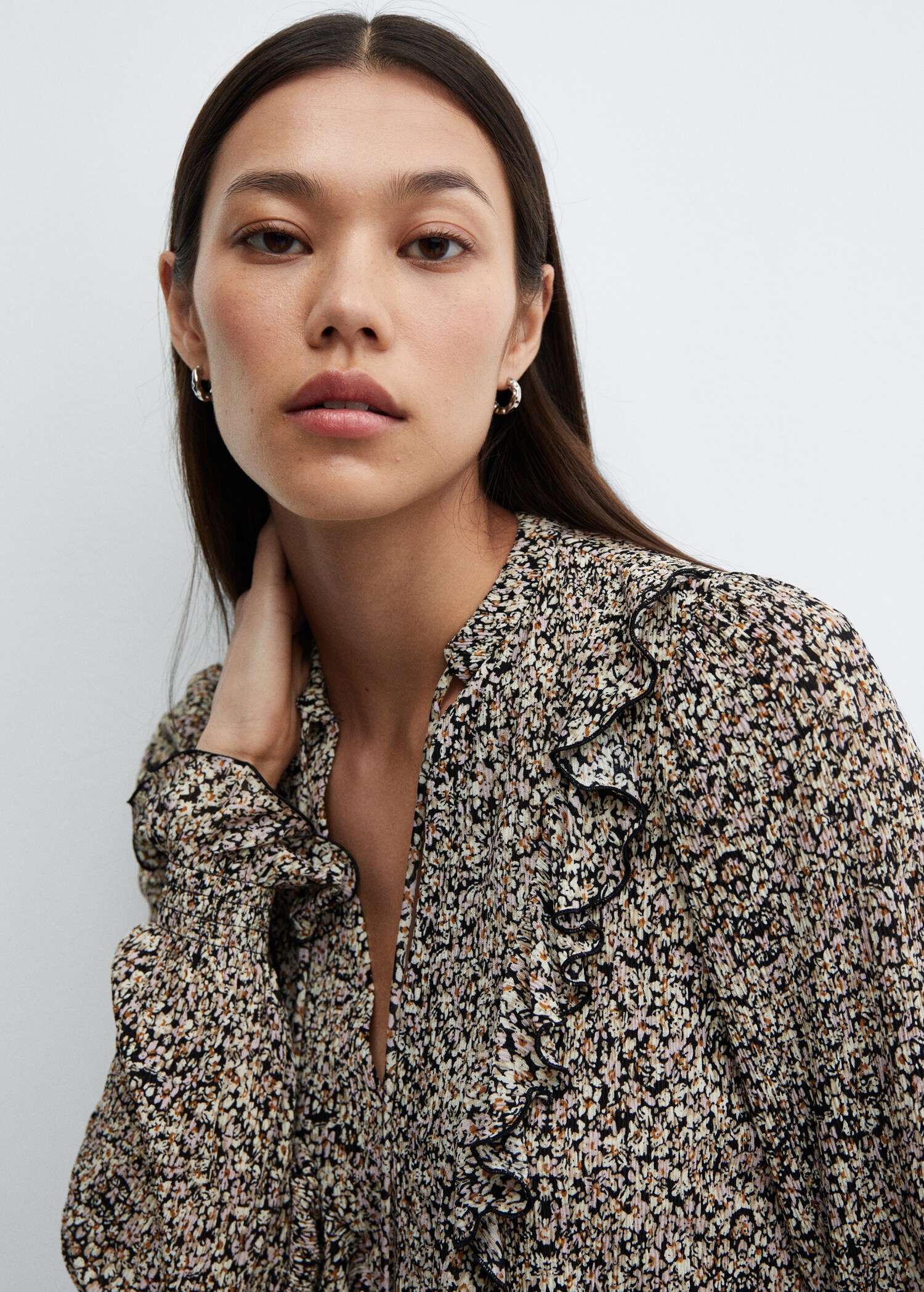 Flowy ruffle blouse - Details of the article 1