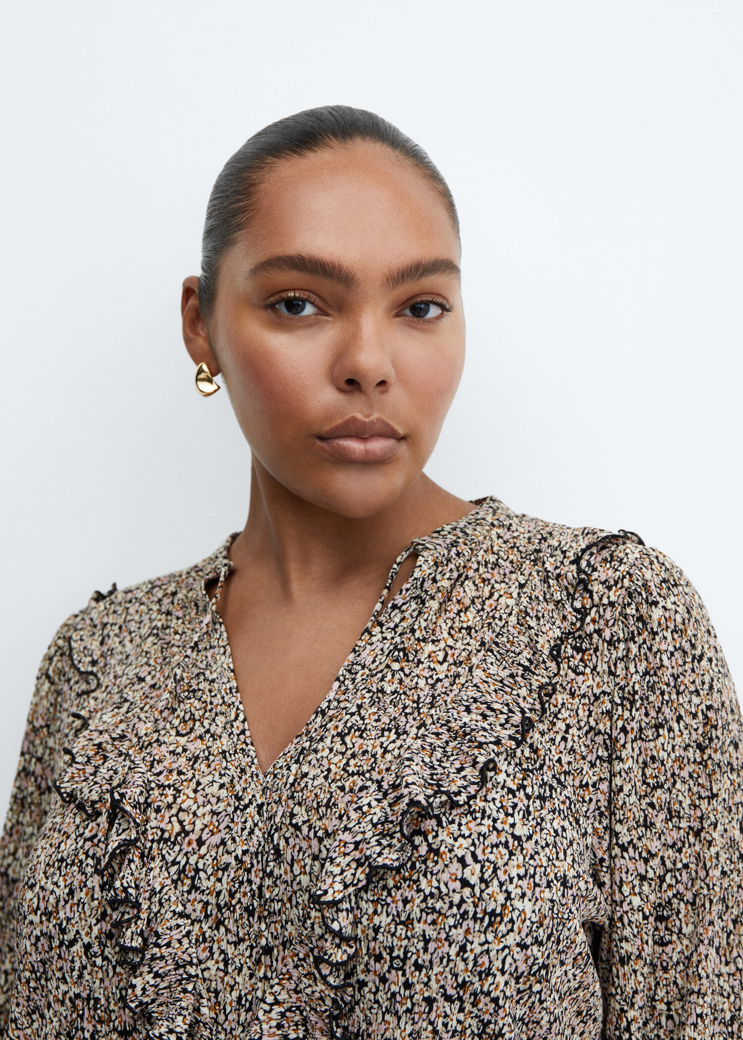 Flowy ruffle blouse - Details of the article 4