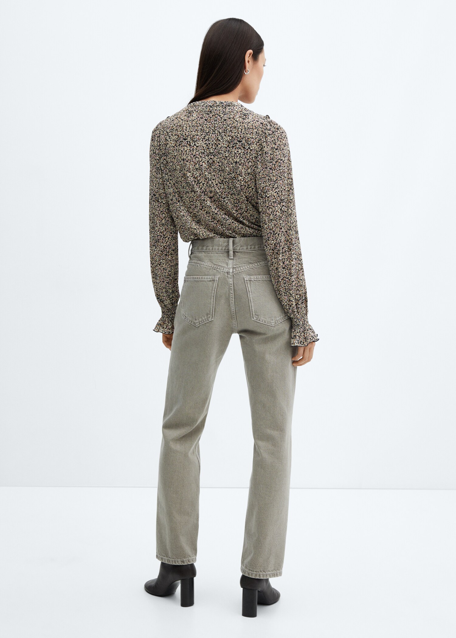 Flowy ruffle blouse - Reverse of the article