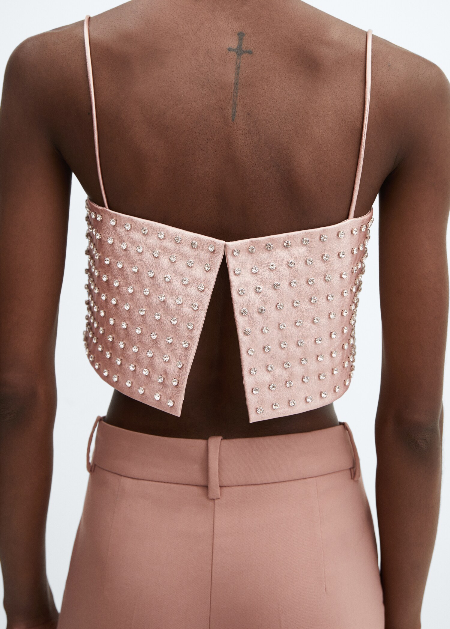 Top de cristais com efeito de pele - Verso do artigo