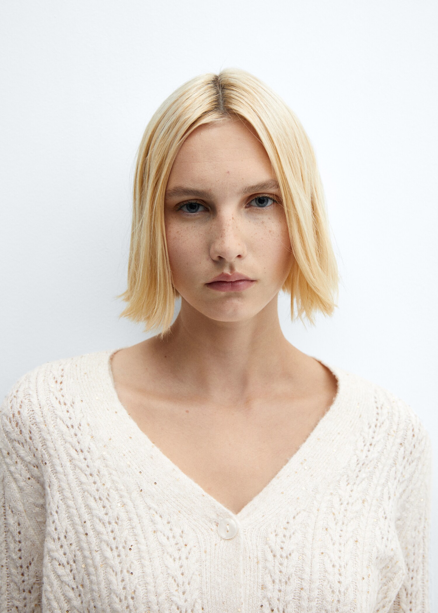 Paillettes knit cardigan - Details of the article 1