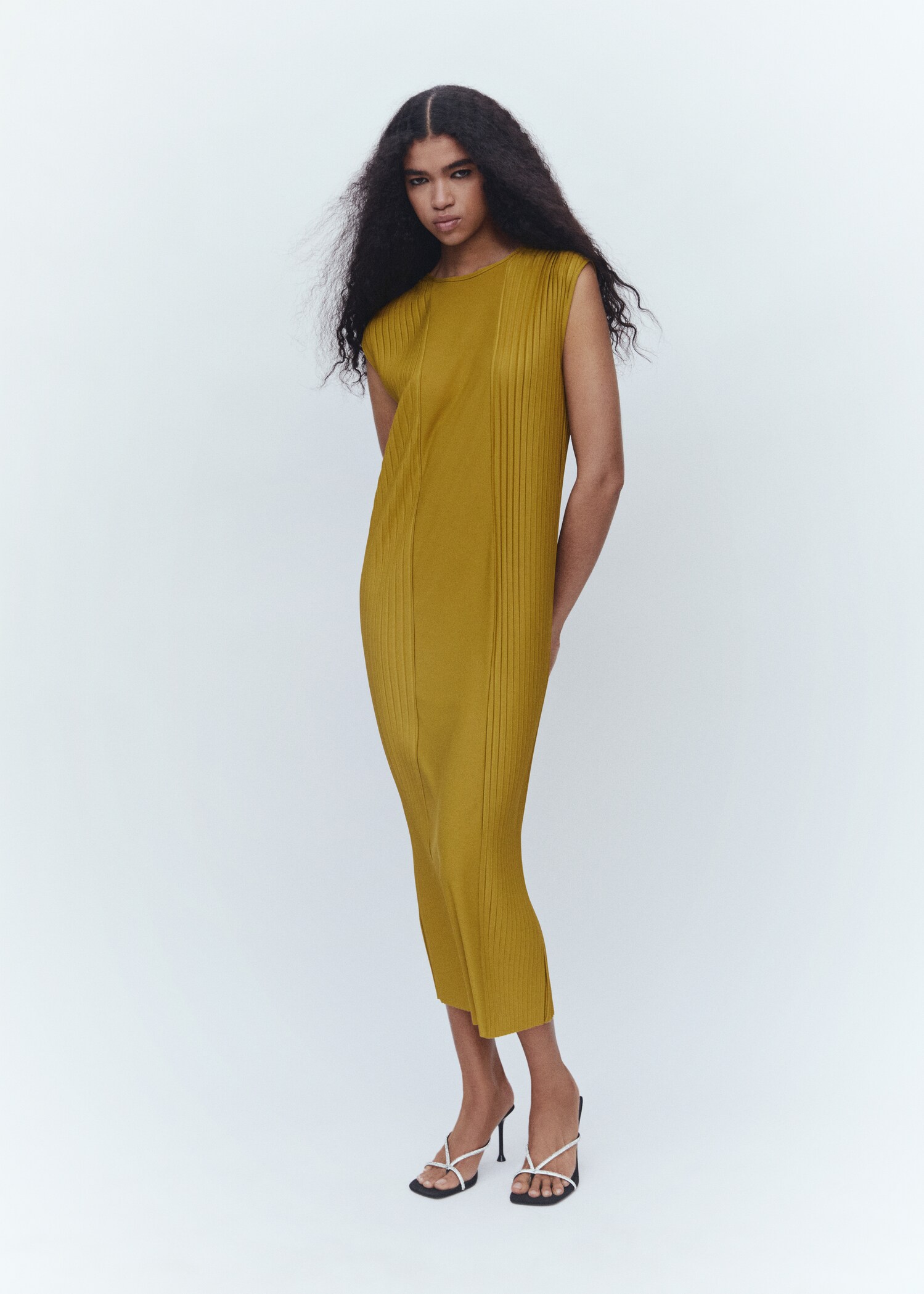 Vestit detalls prisats - Detall de l'article 6