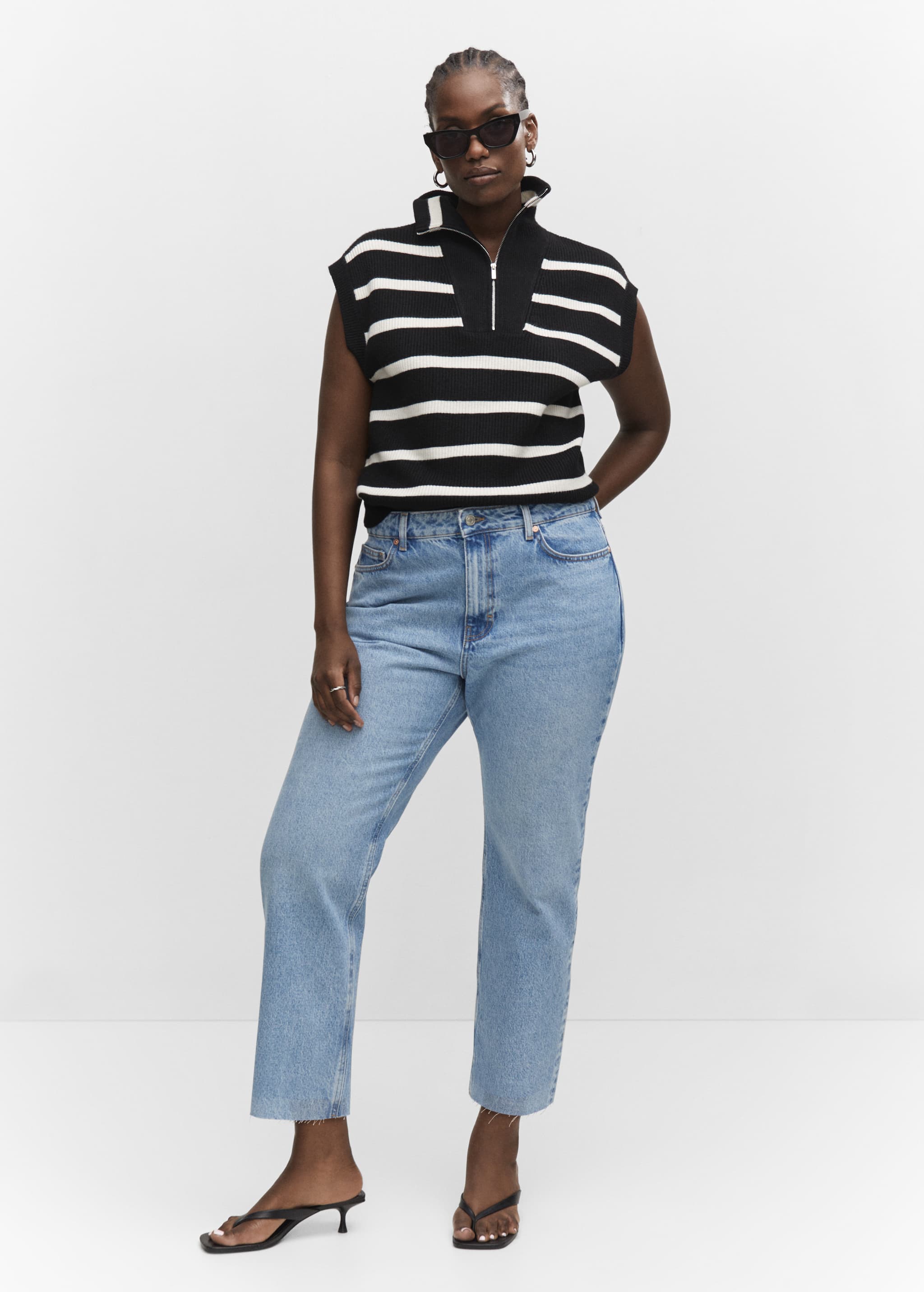 High waist straight jeans - Details of the article 3