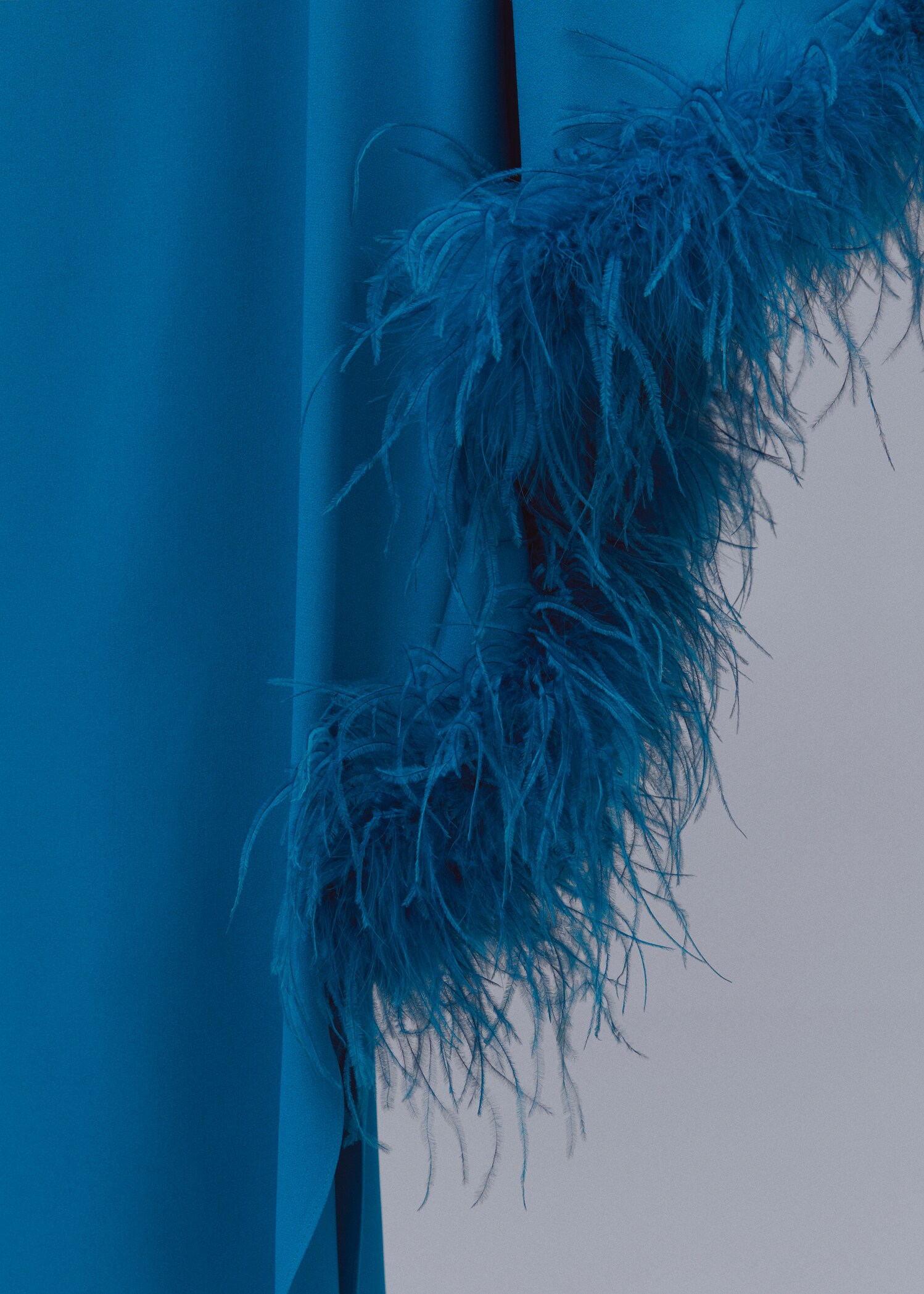 Asymmetric feather satin dress - Details of the article 8