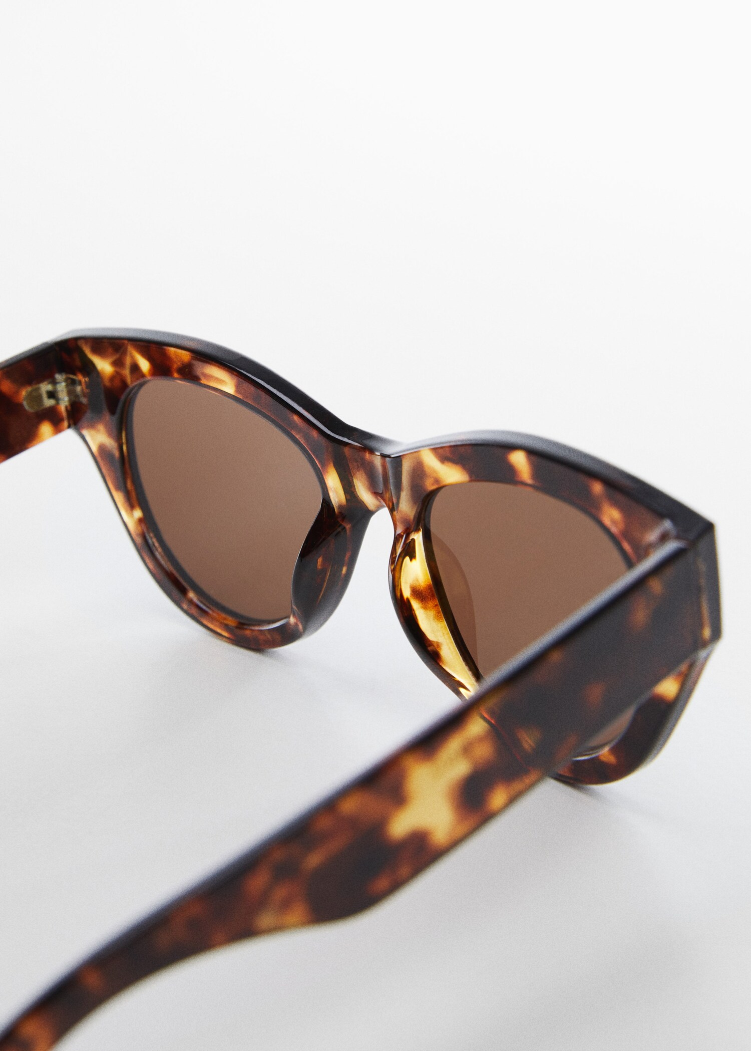 Rounded frame sunglasses - Details of the article 1