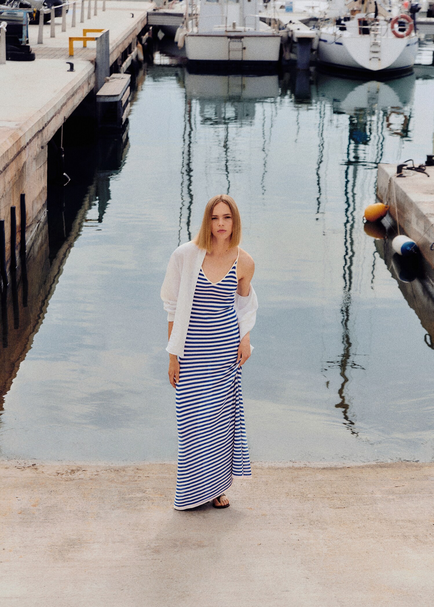 Striped sweater dress - Details of the article 6
