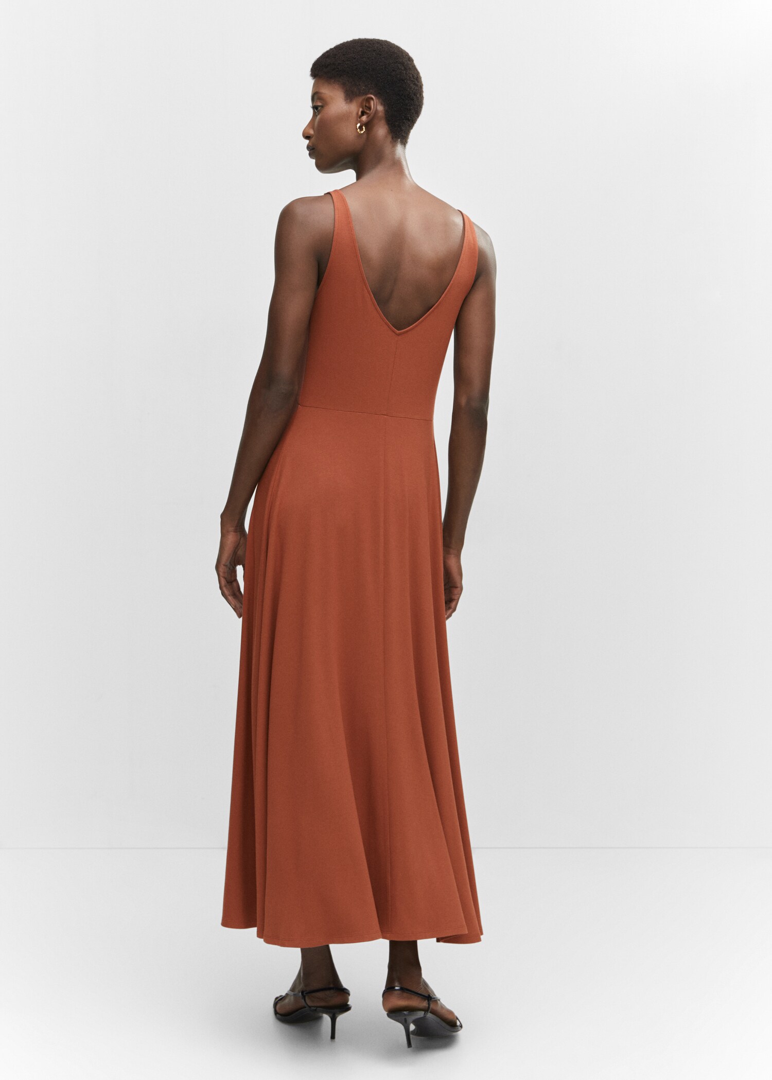 Strickkleid mit Knoten - Rückseite des Artikels