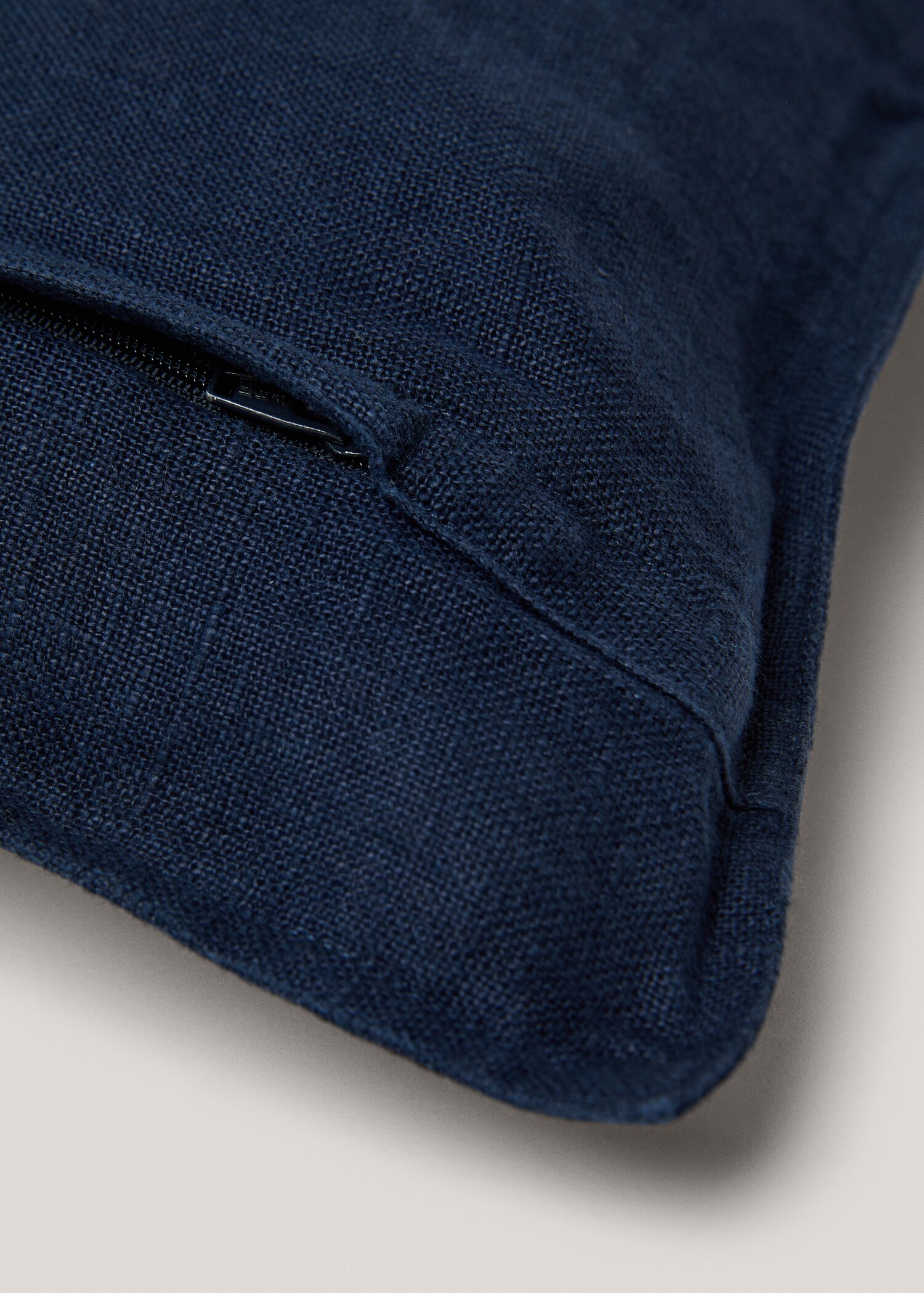100% linen plain cushion case 45x45cm - Details of the article 3