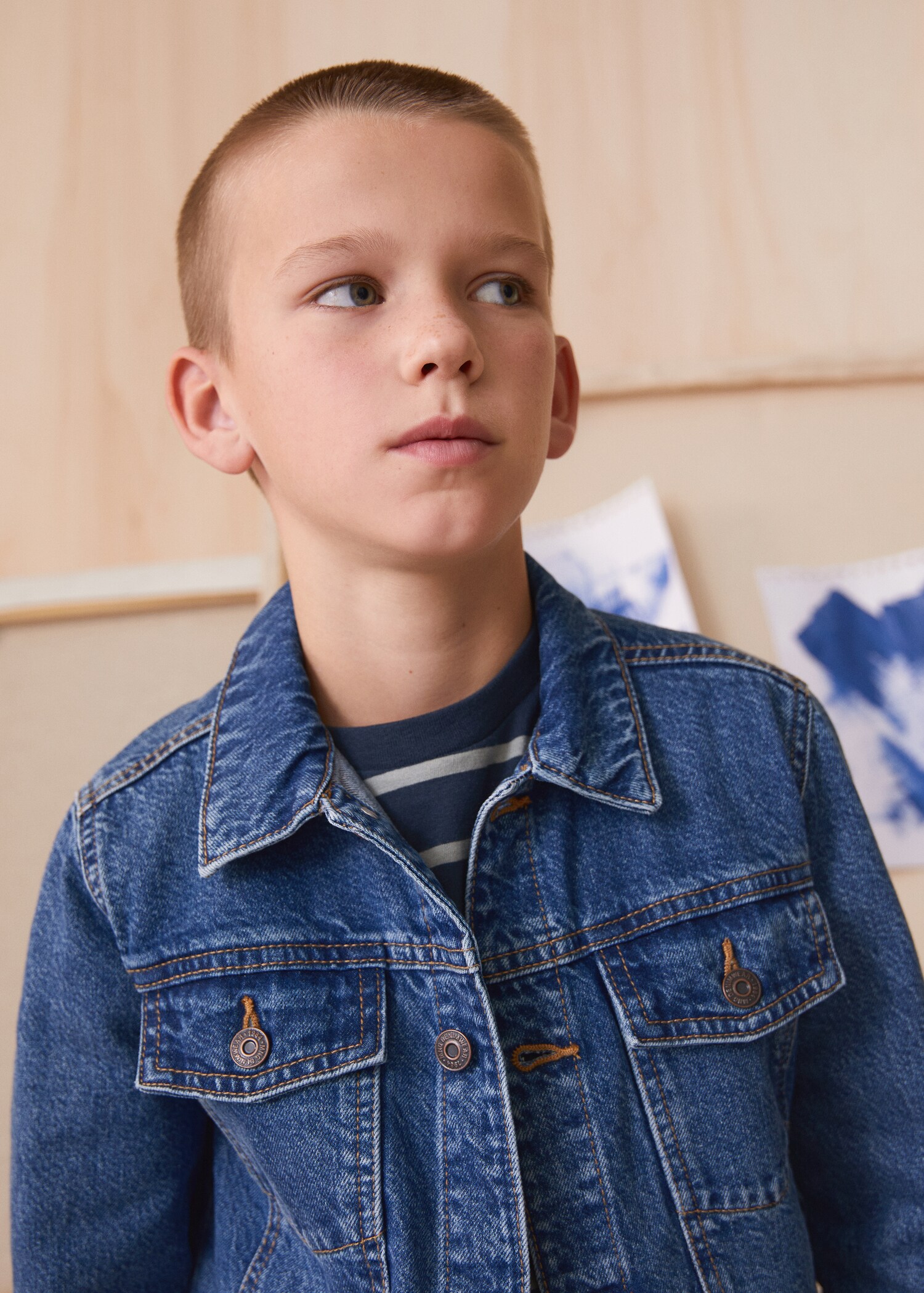 Jeansjacke mit Taschen - Detail des Artikels 5