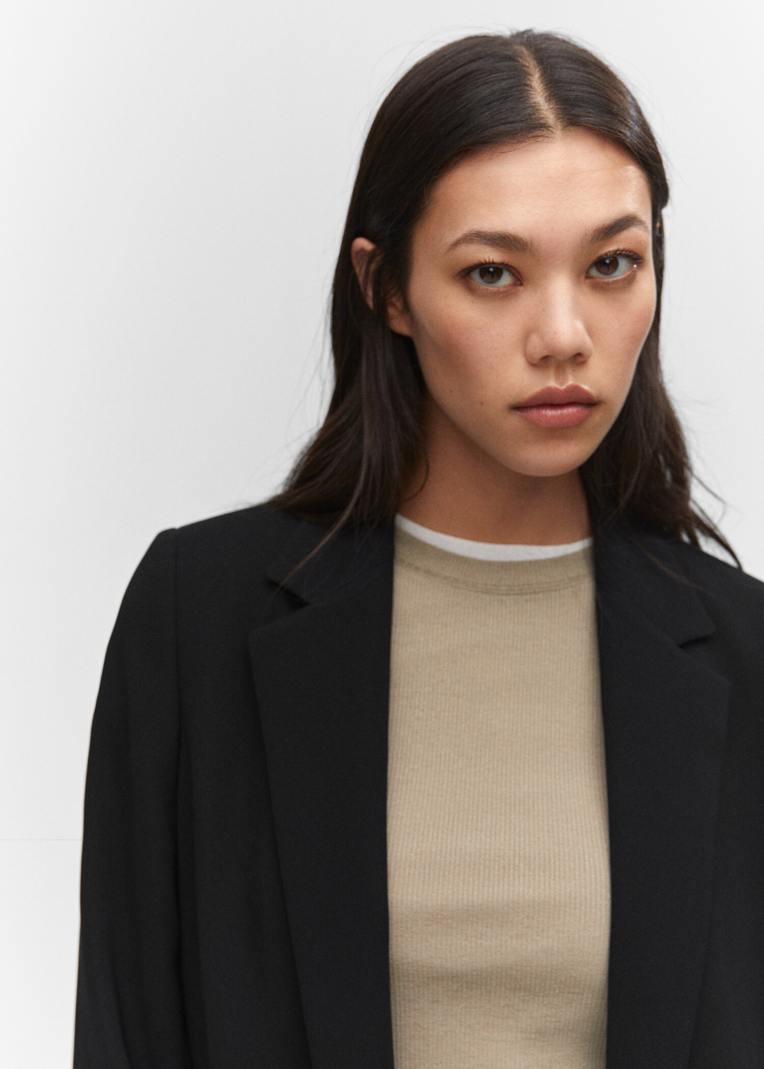 Jacket with gathered sleeves - Details of the article 1