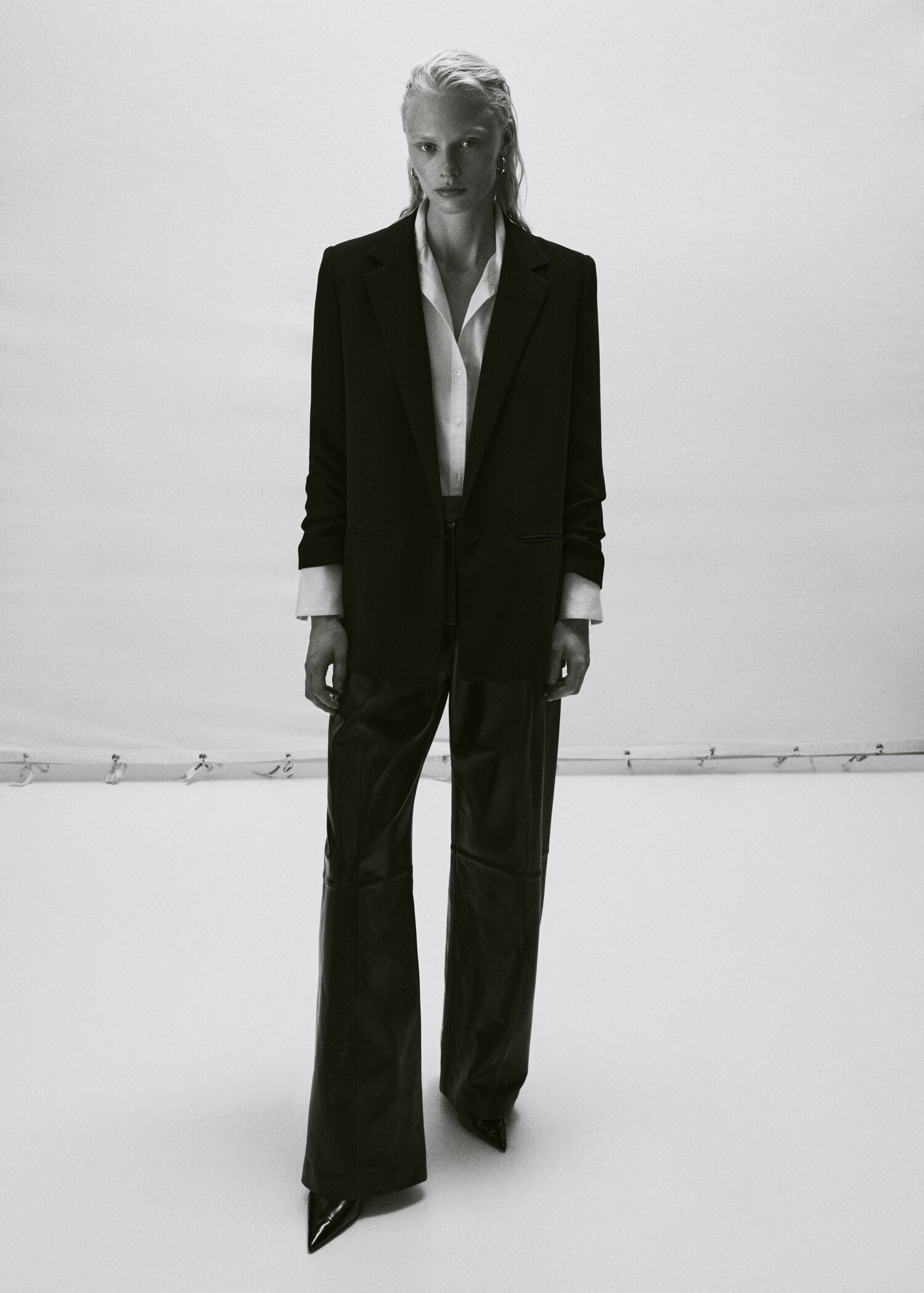 Jacket with gathered sleeves - Details of the article 9