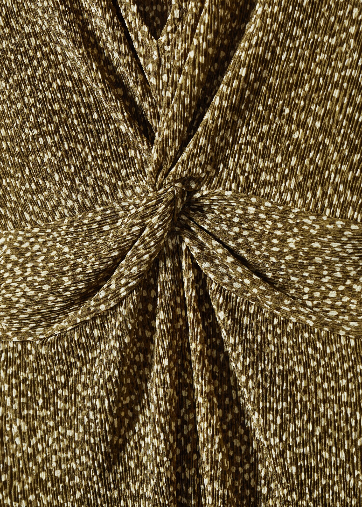 Short printed dress with knot detail - Details of the article 8