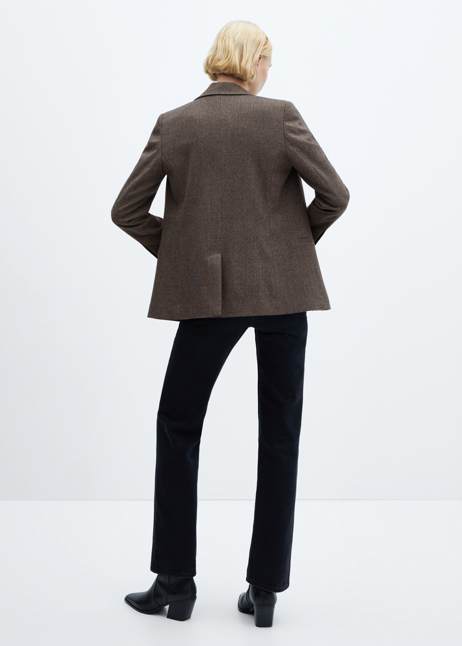 Double-breasted blazer with button - Reverse of the article