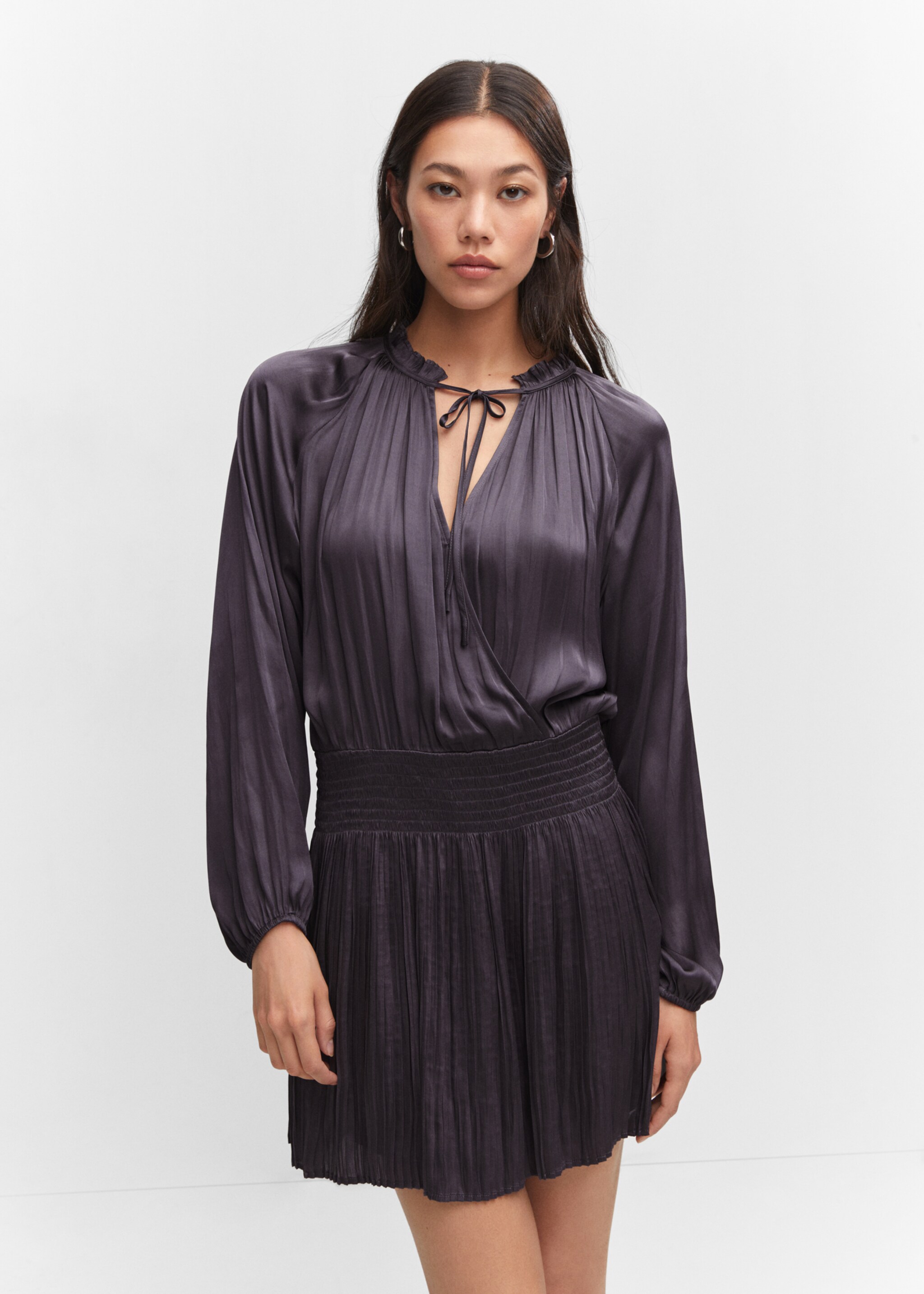 Pleated satin dress - Medium plane