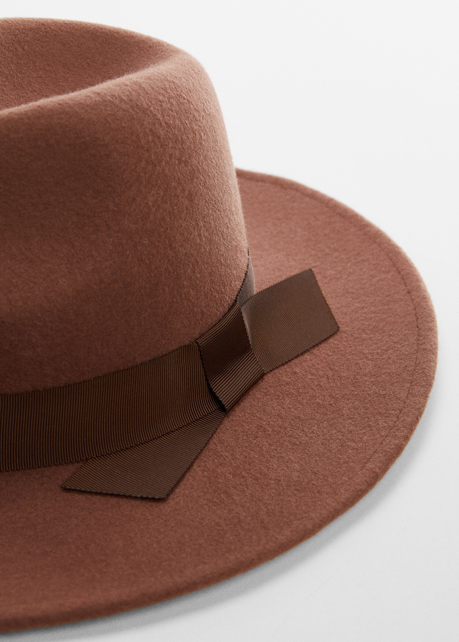 Woollen ribbon hat - Medium plane