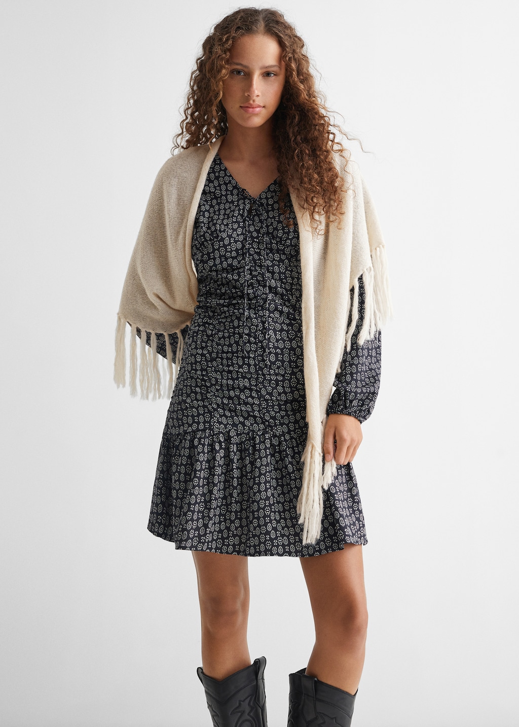 Fringed poncho - Teen Girl | MANGO OUTLET USA Fringed poncho - Teen Girl | MANGO OUTLET USA