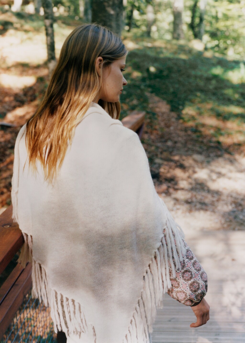 Fringed poncho - Teen Girl | MANGO OUTLET USA Fringed poncho - Teen Girl | MANGO OUTLET USA