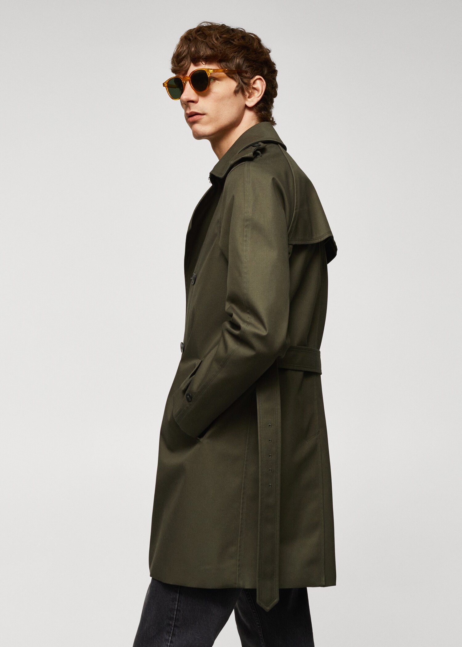 Classic water-repellent trench coat - Details of the article 2