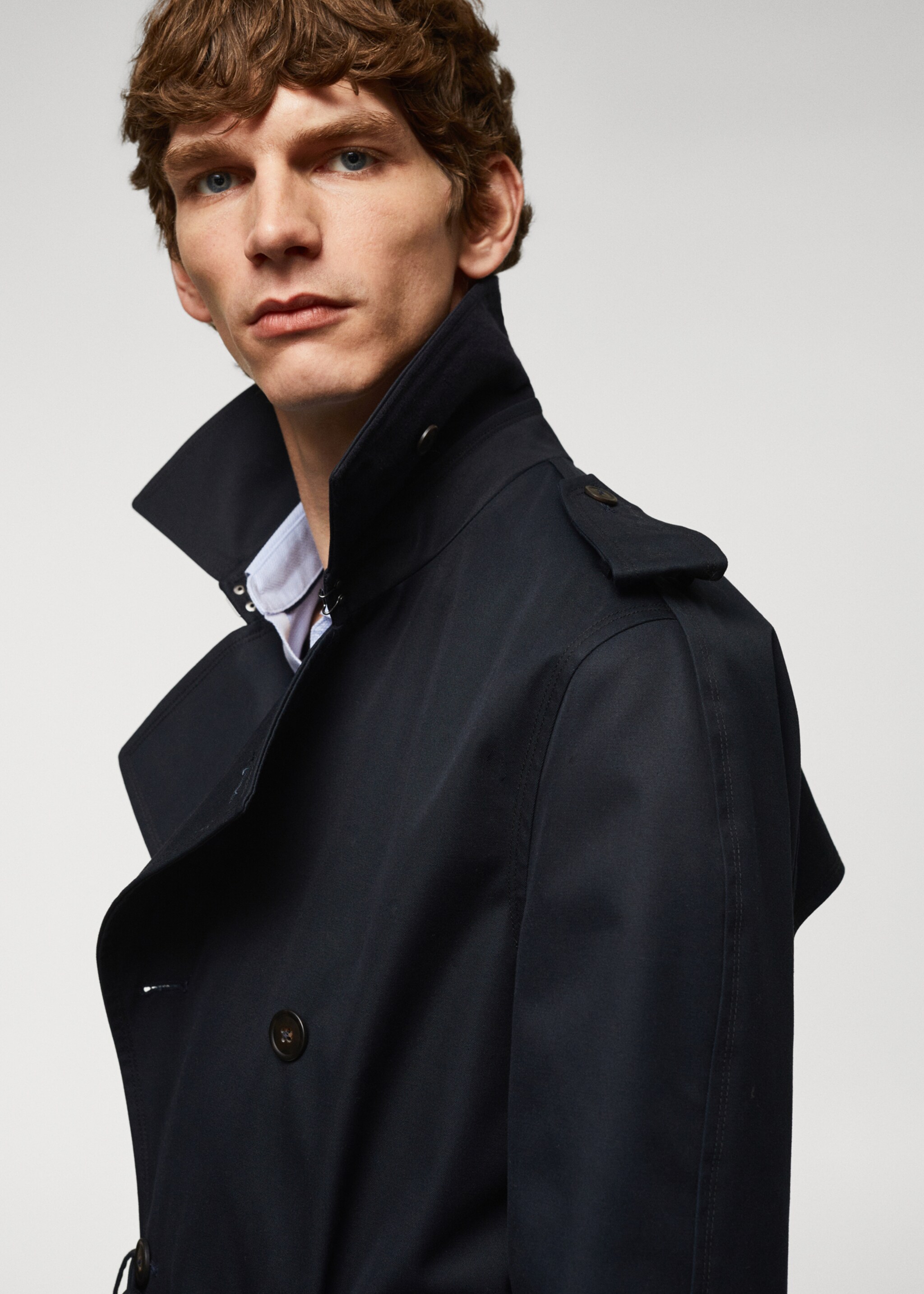 Classic water-repellent trench coat - Details of the article 4