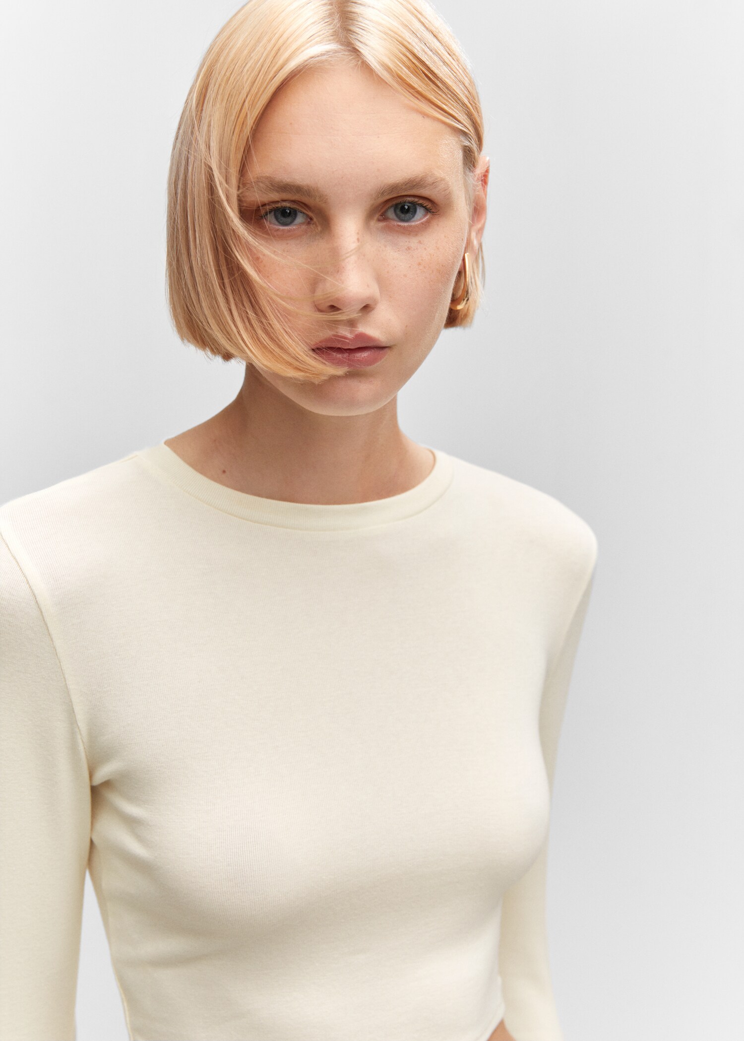 Cropped modal t-shirt - Details of the article 1
