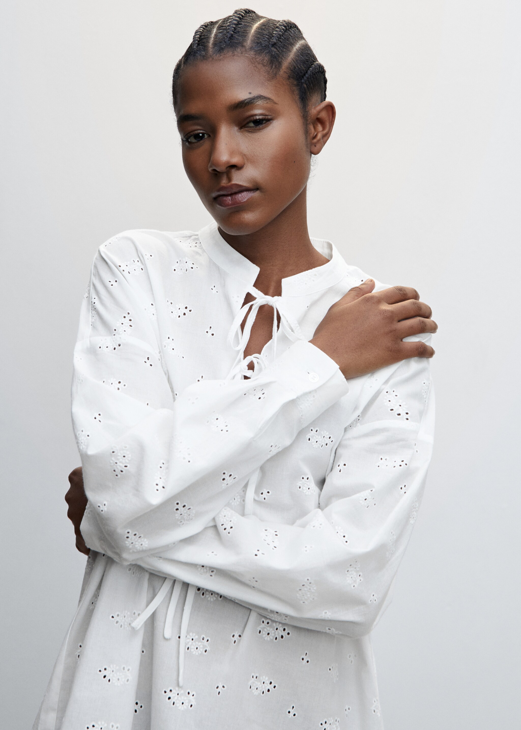 Chemise de nuit coton détails ajourés - Détail de l'article 1, Blanc cassé. Ref: 57094429-00.