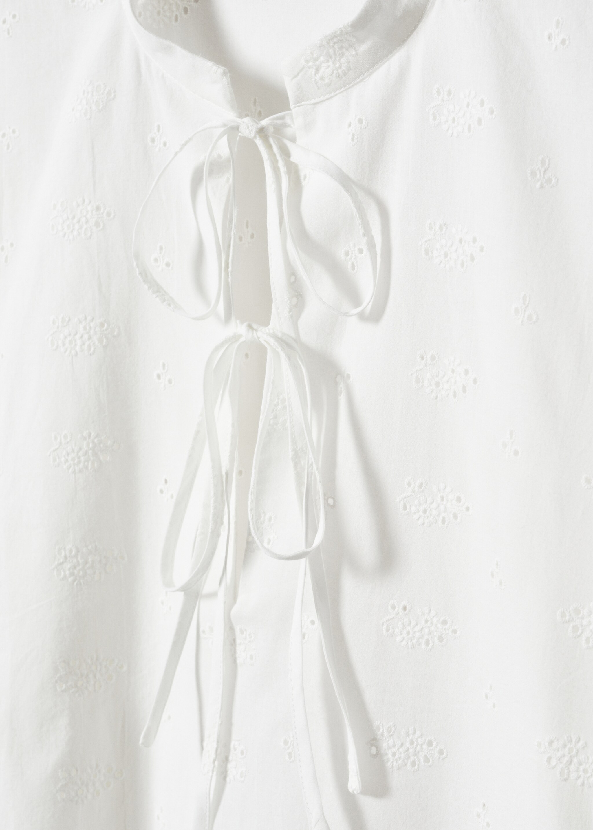 Chemise de nuit coton détails ajourés - Détail de l'article 8, Blanc cassé. Ref: 57094429-00.