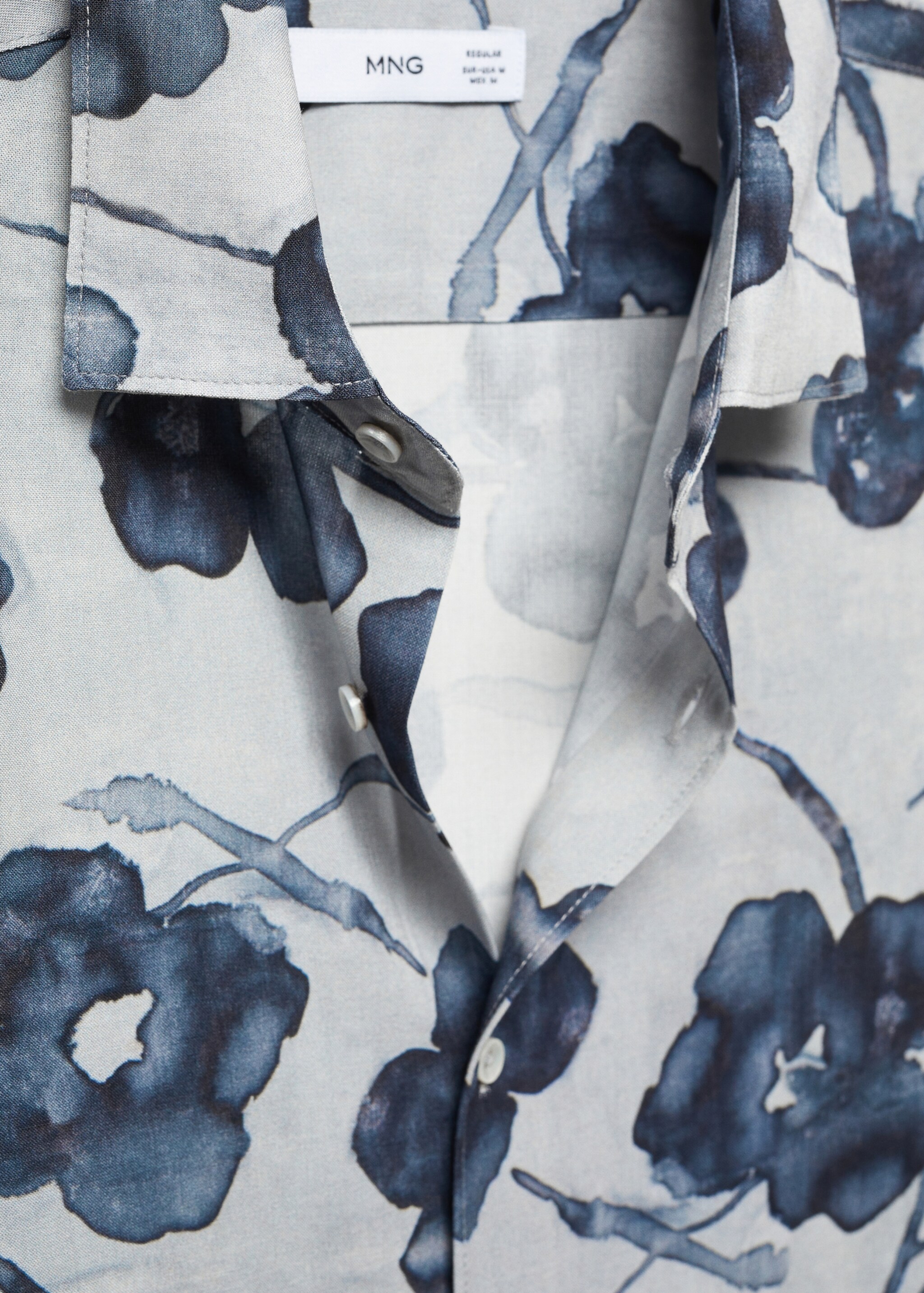 Flowy floral print shirt - Details of the article 8, Grey. Ref: 57094776-00.