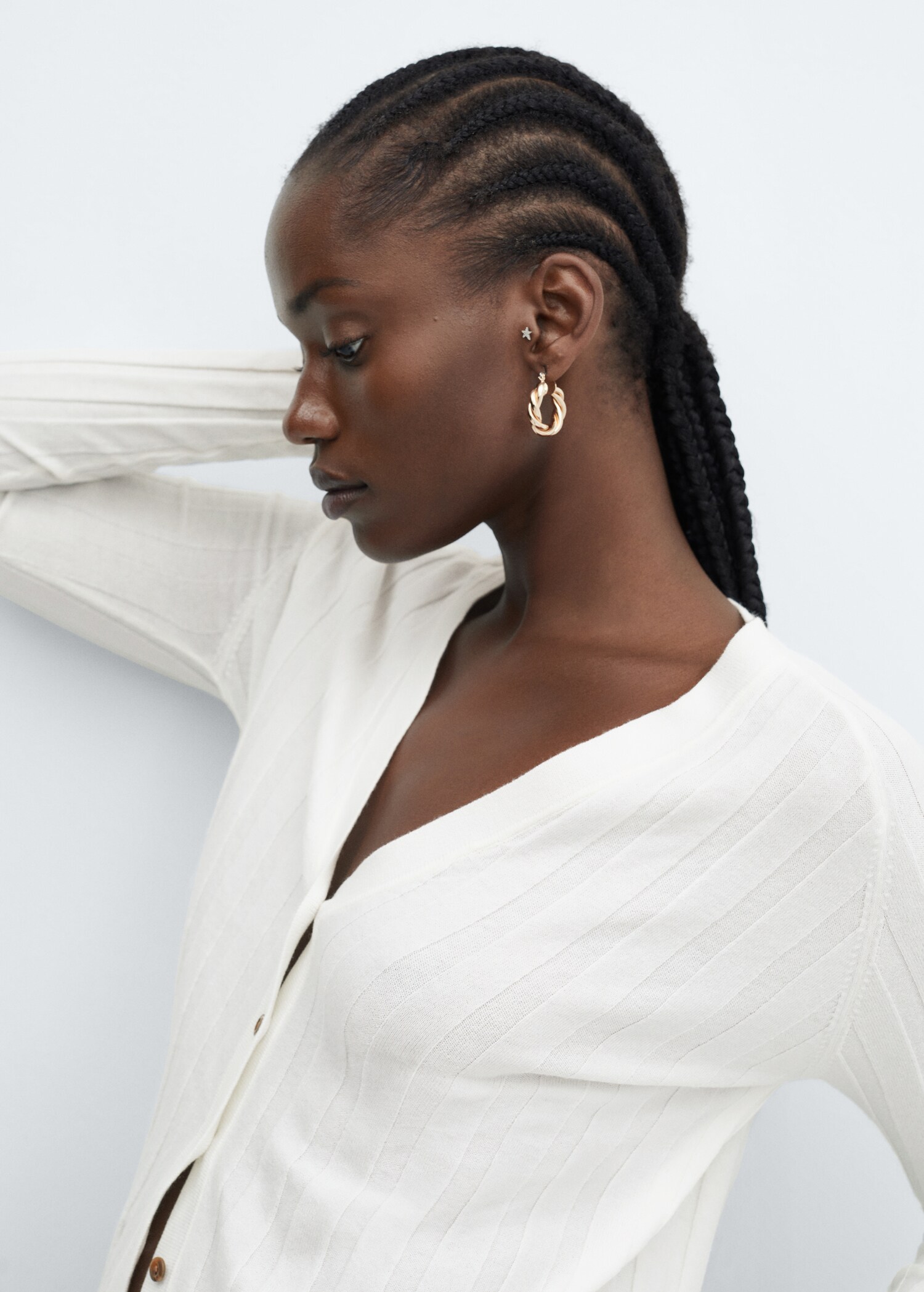 Buttoned ribbed cardigan - Details of the article 4