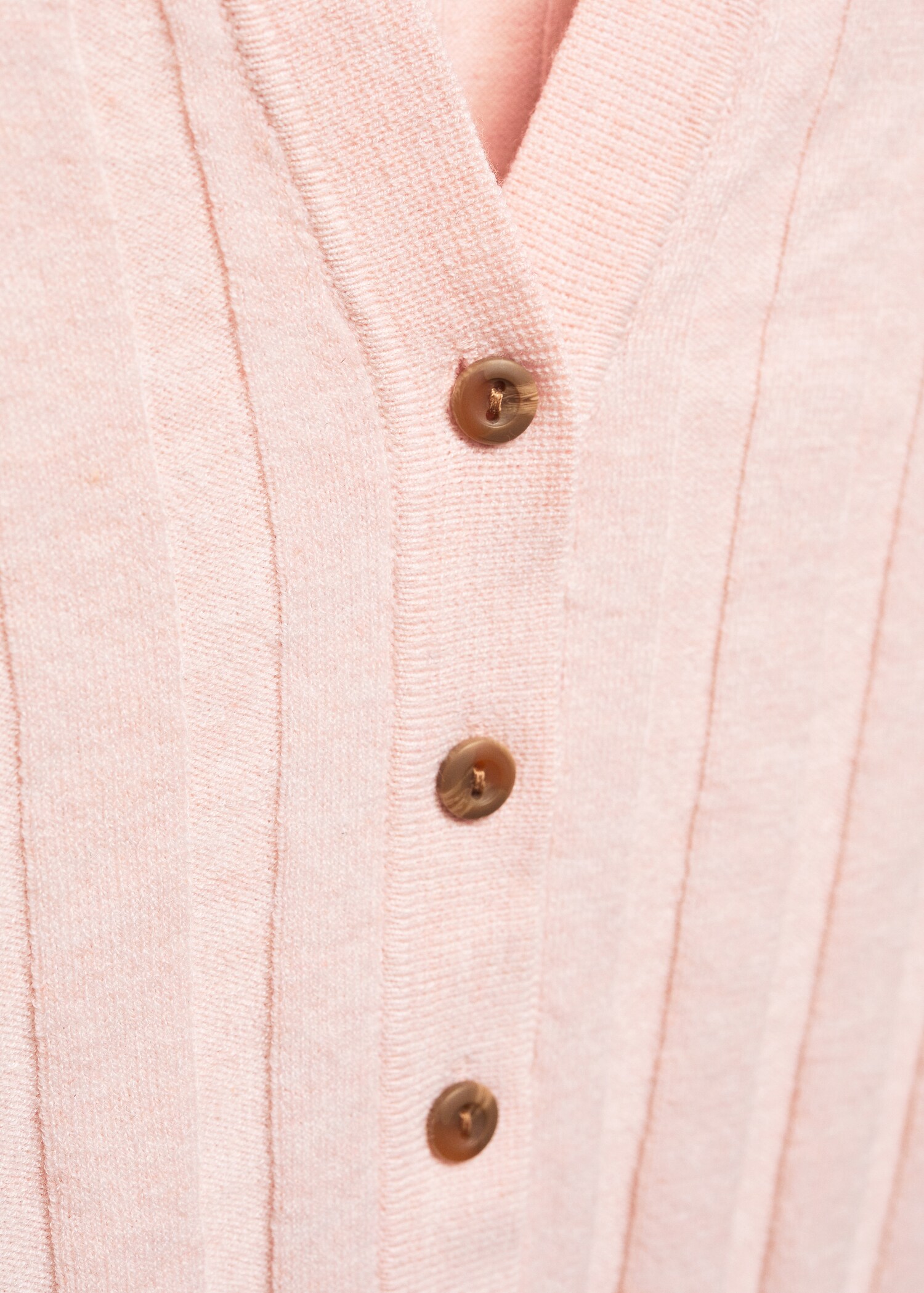Buttoned ribbed cardigan - Details of the article 8