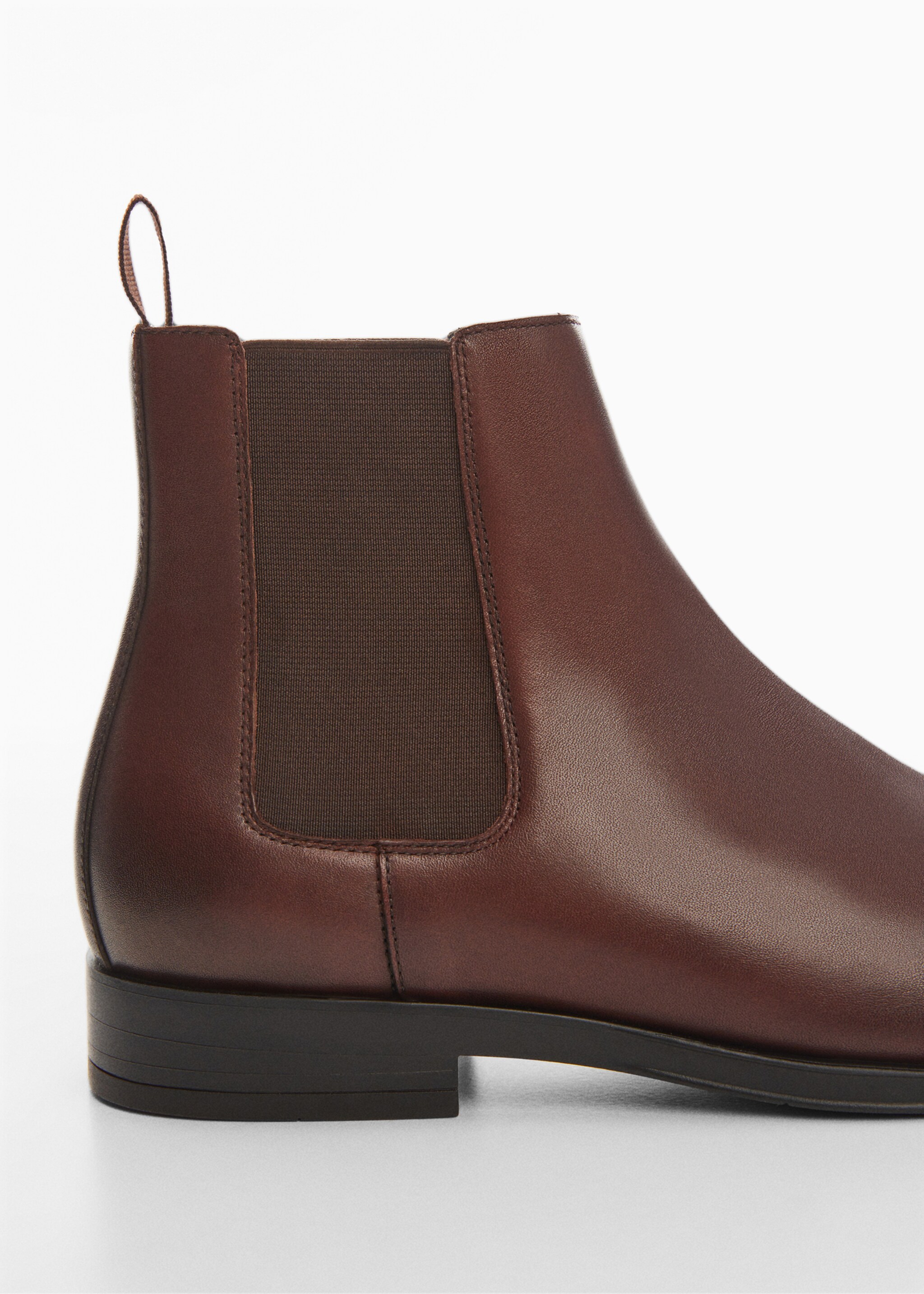 Polished leather chelsea boots - Details of the article 2