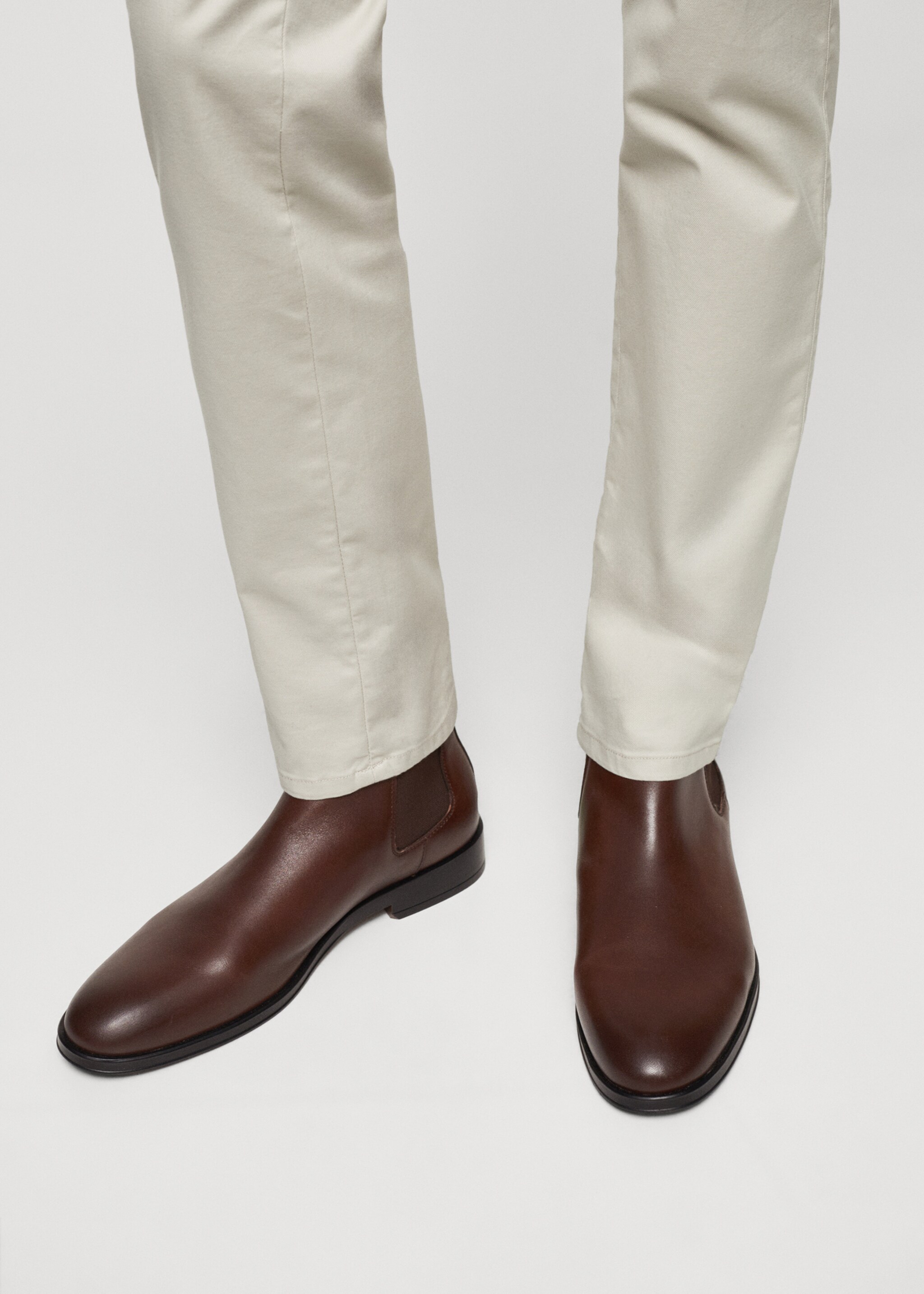 Polished leather chelsea boots - Details of the article 9