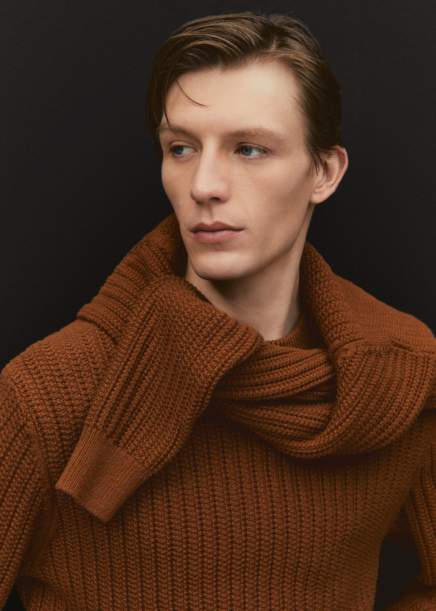 Chunky-knit sweater - Details of the article 5