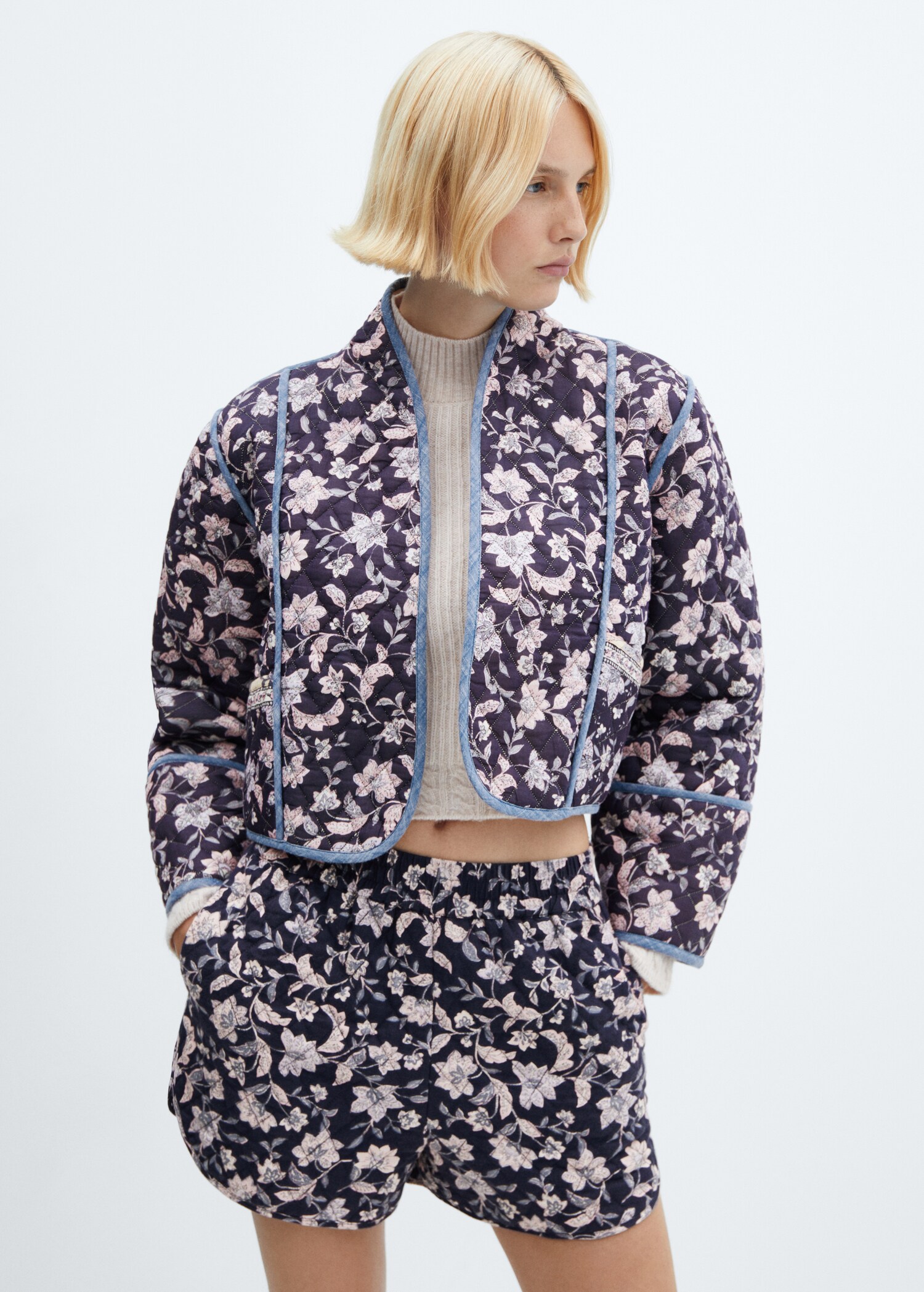 Quilted reversible jacket - Details of the article 7