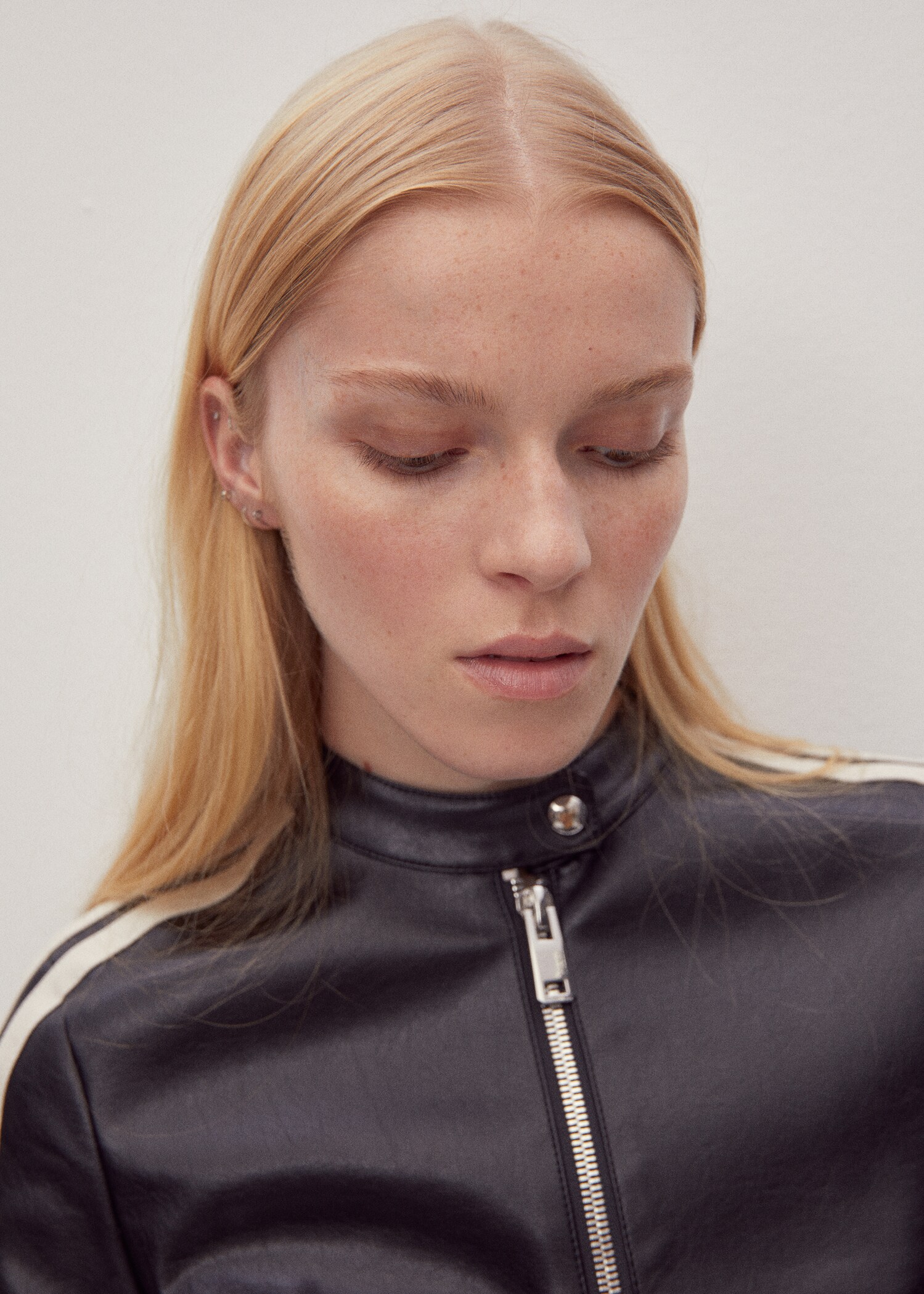Leather-effect biker jacket - Details of the article 7