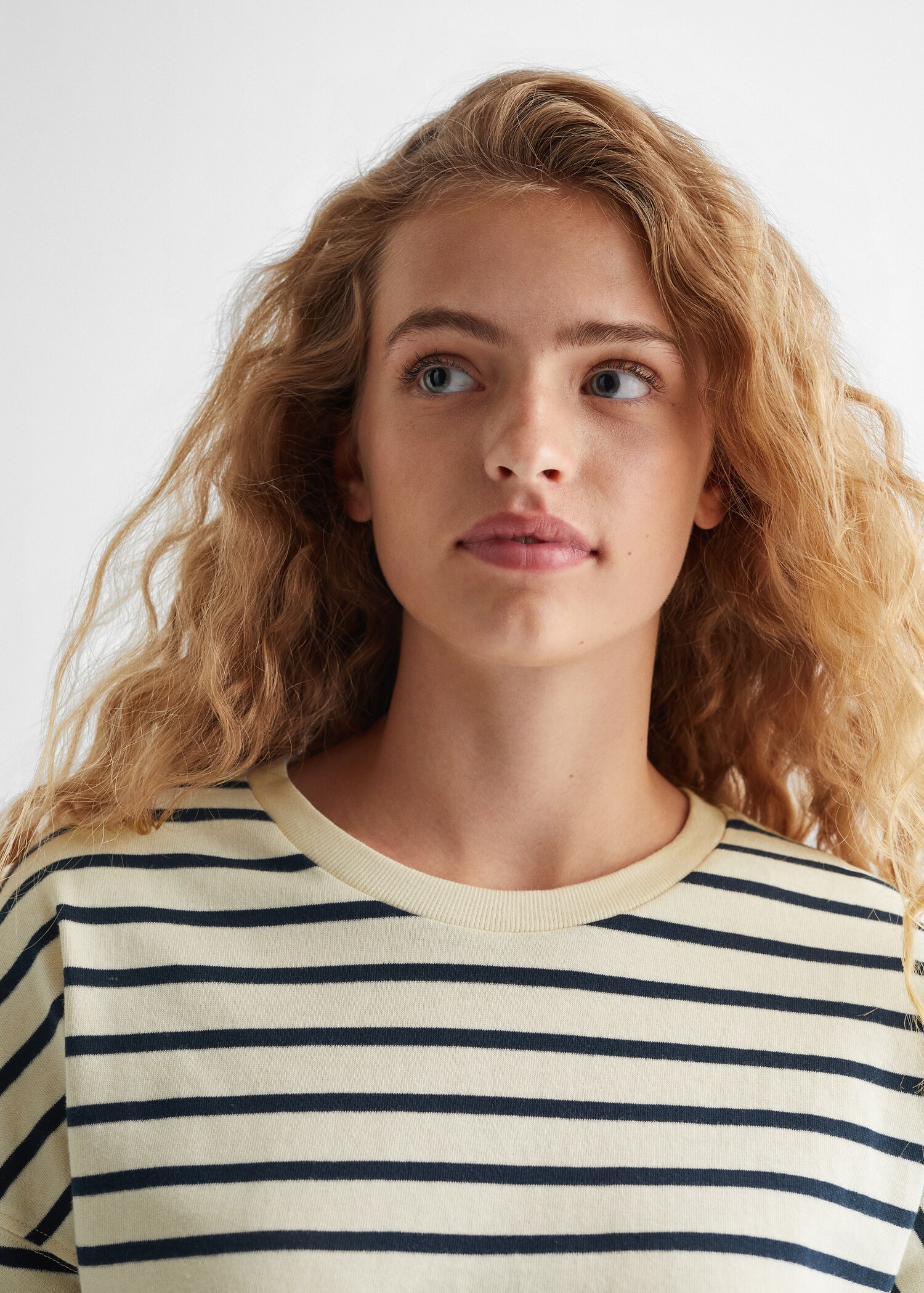 Langärmliges T-Shirt mit Streifen - Detail des Artikels 1