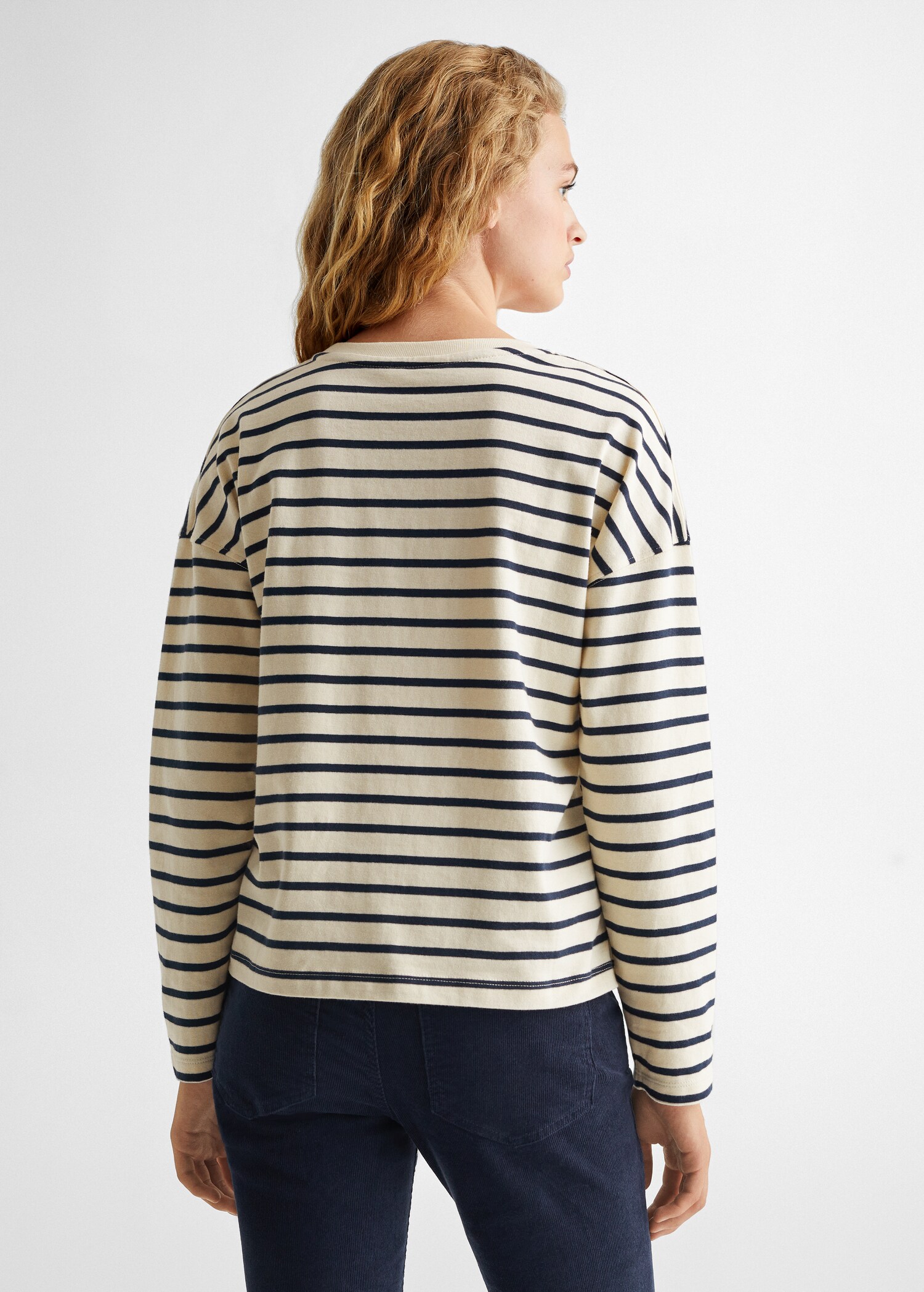 Langärmliges T-Shirt mit Streifen - Rückseite des Artikels