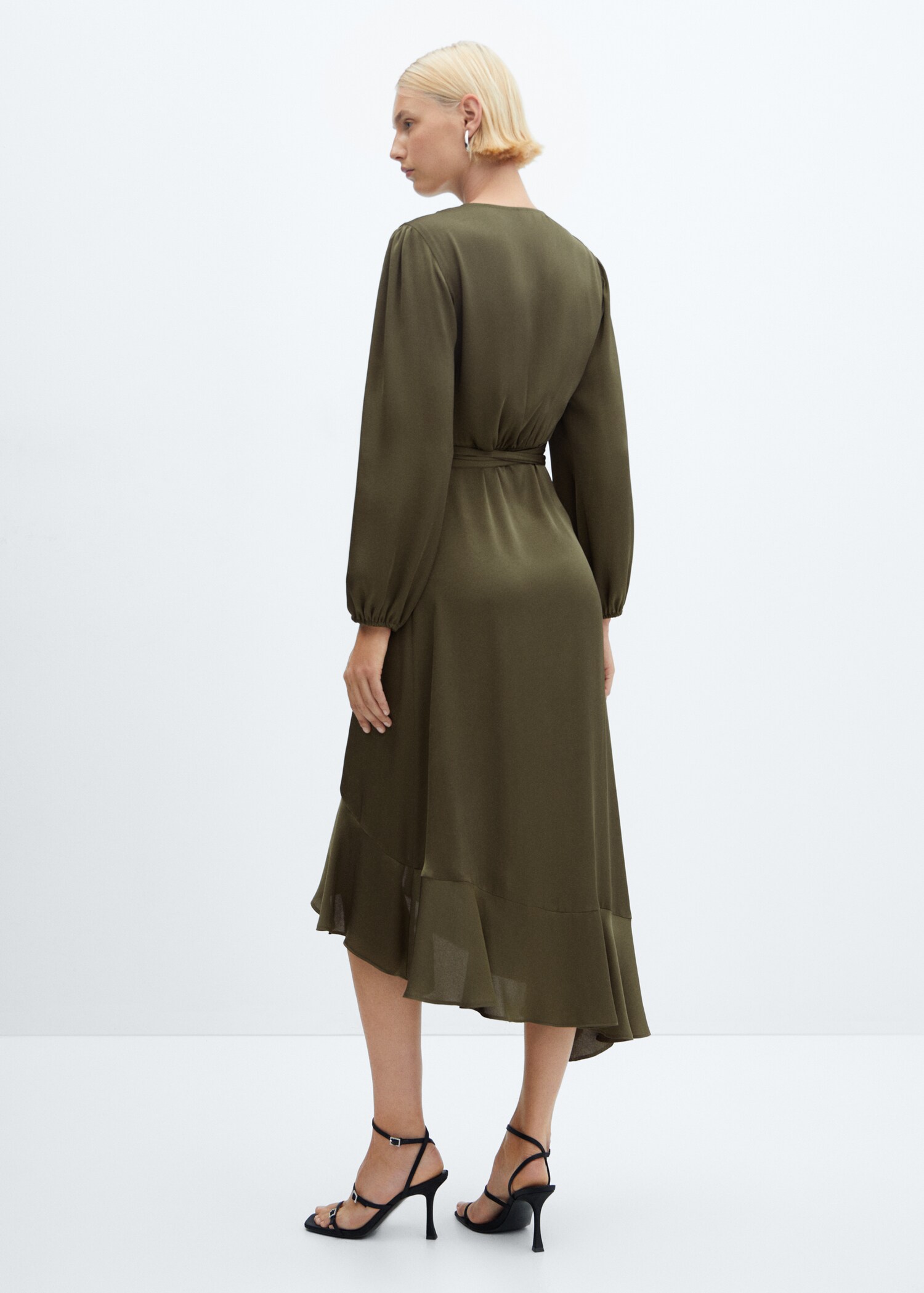 Ruffle wrap dress - Reverse of the article