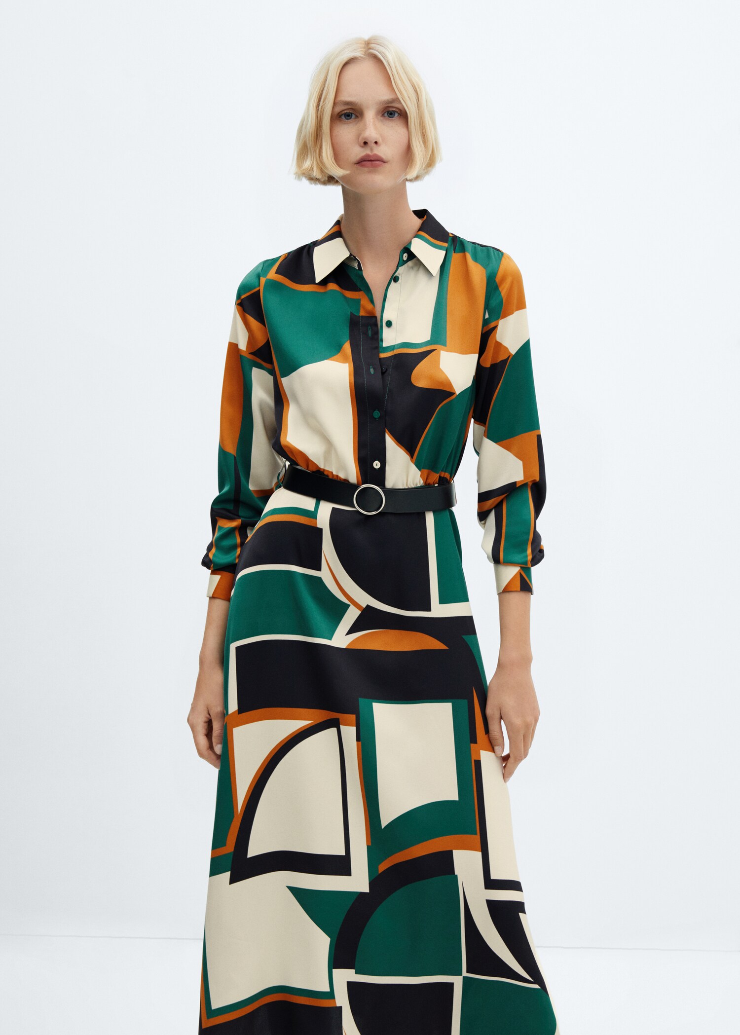 Vestido camisero geométrico - Plano medio