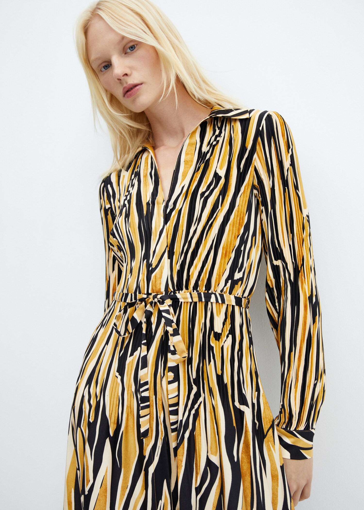 Printed shirt dress - Details of the article 1