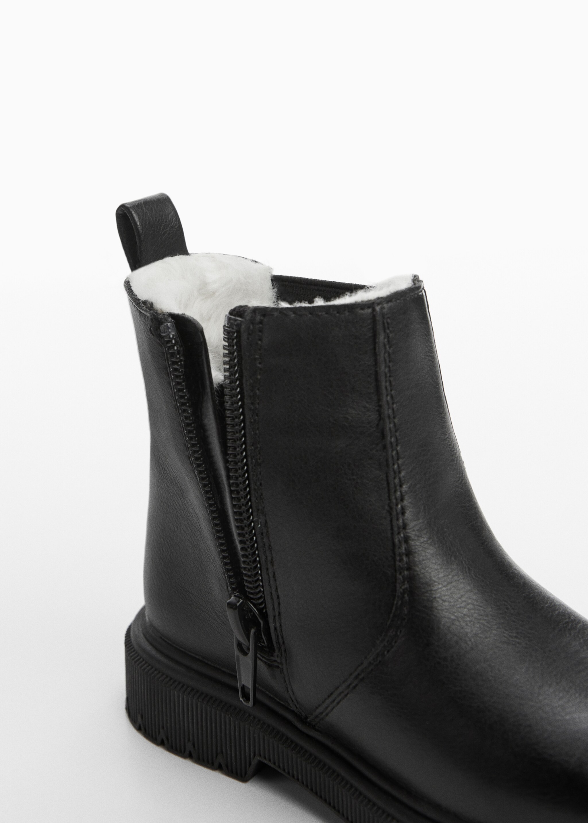 Chelsea boots - Details of the article 2