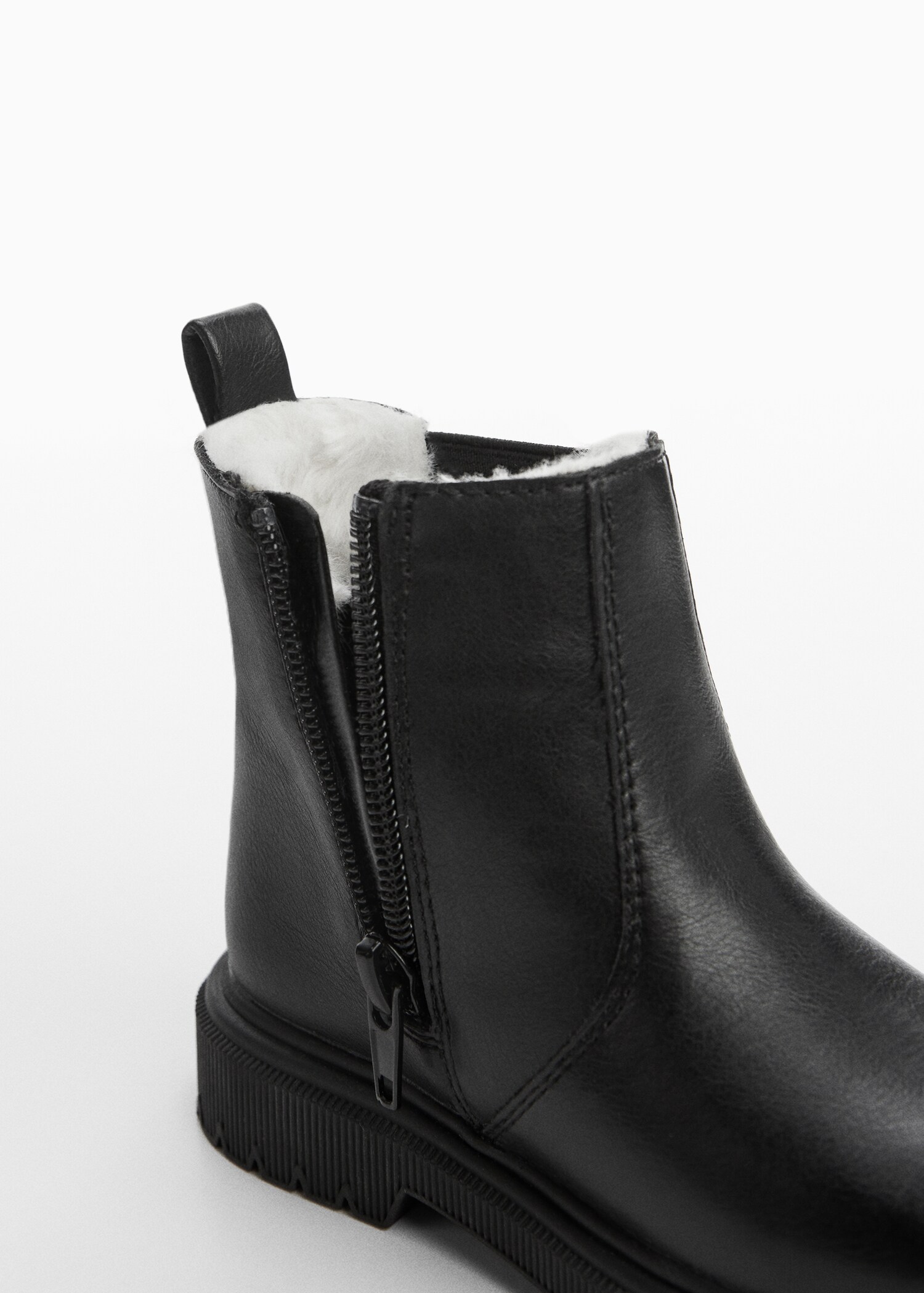 Chelsea boots - Details of the article 2