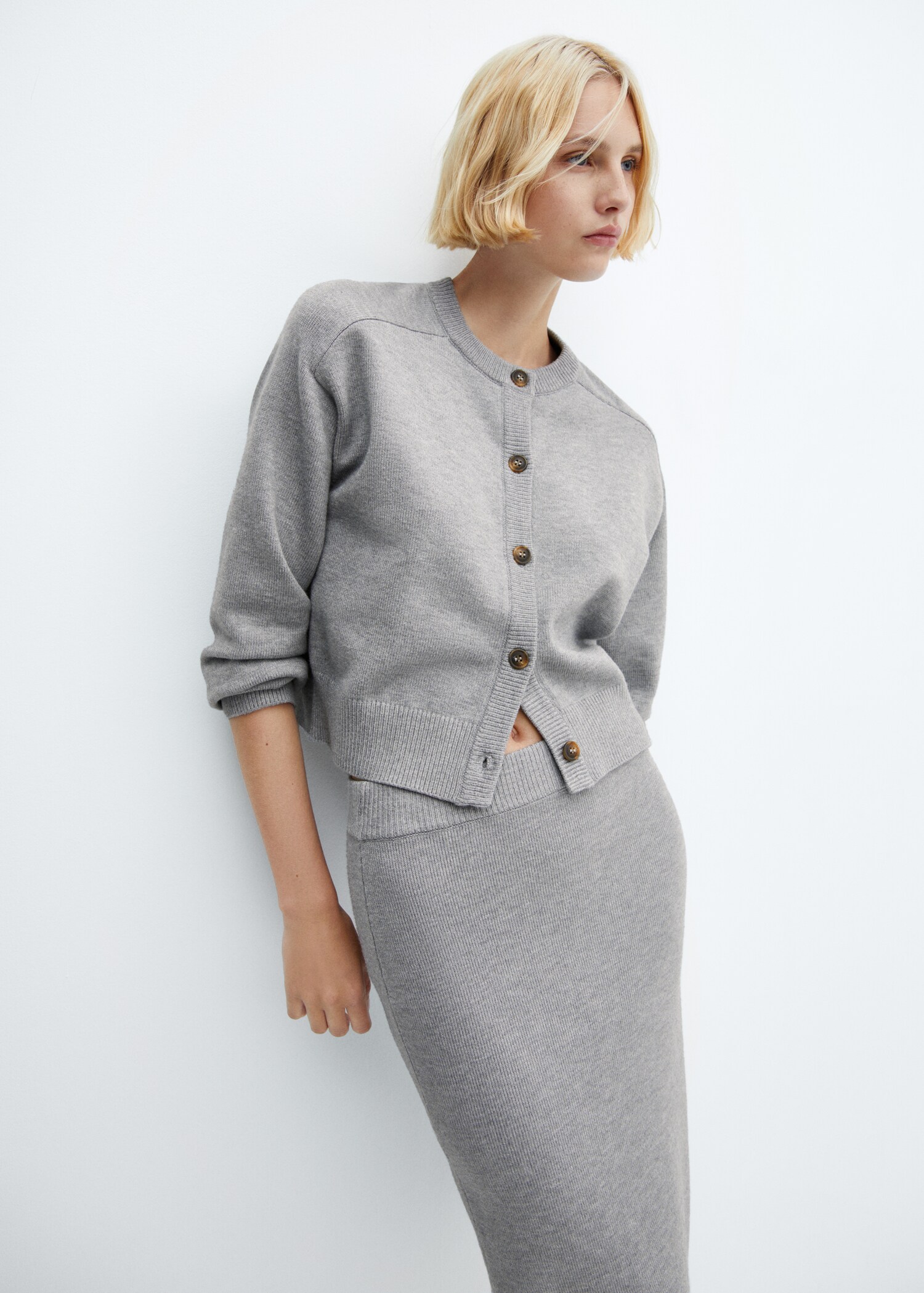 Decorative seams cardigan - Medium plane