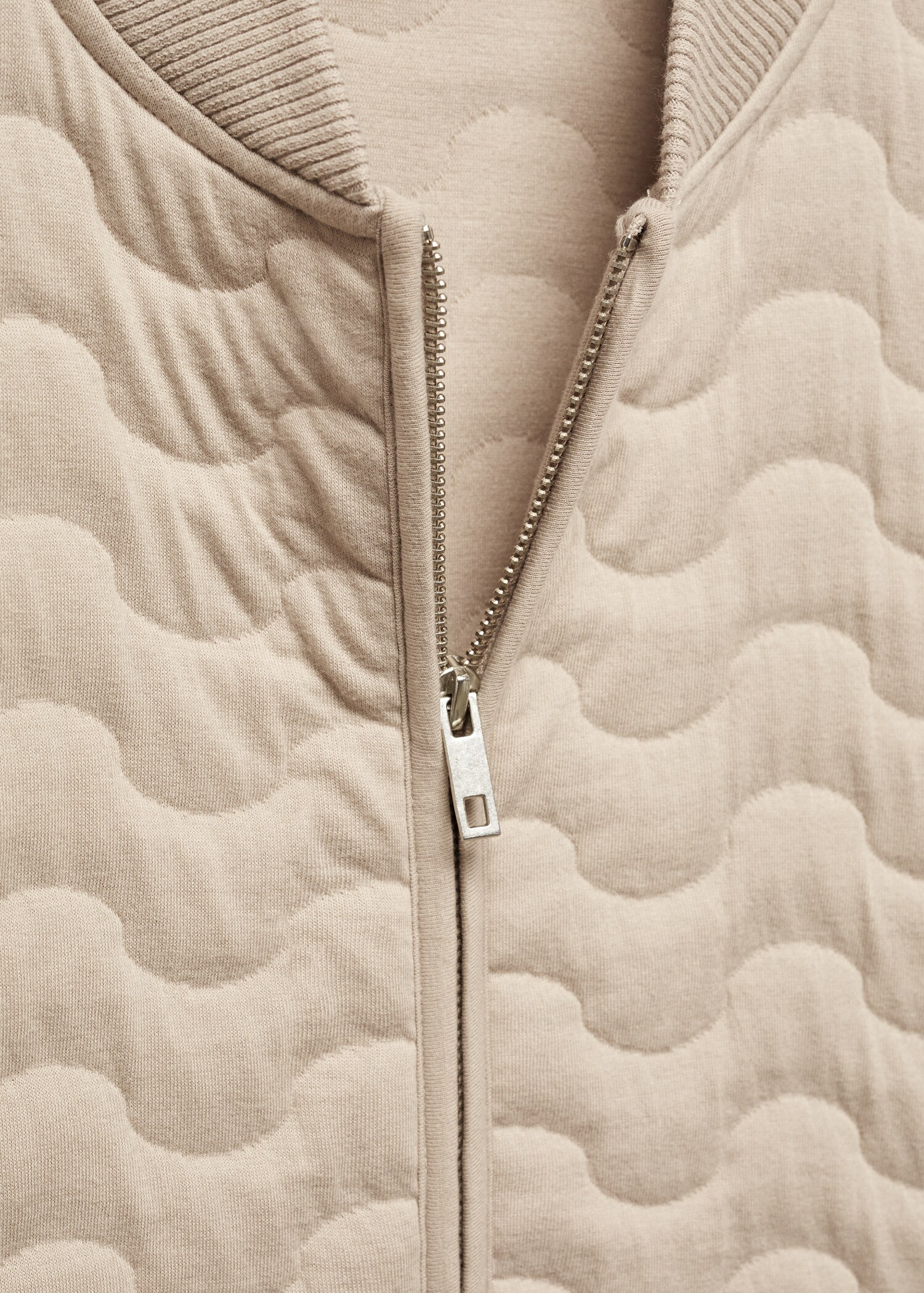 Quilted bomber jacket - Details of the article 8