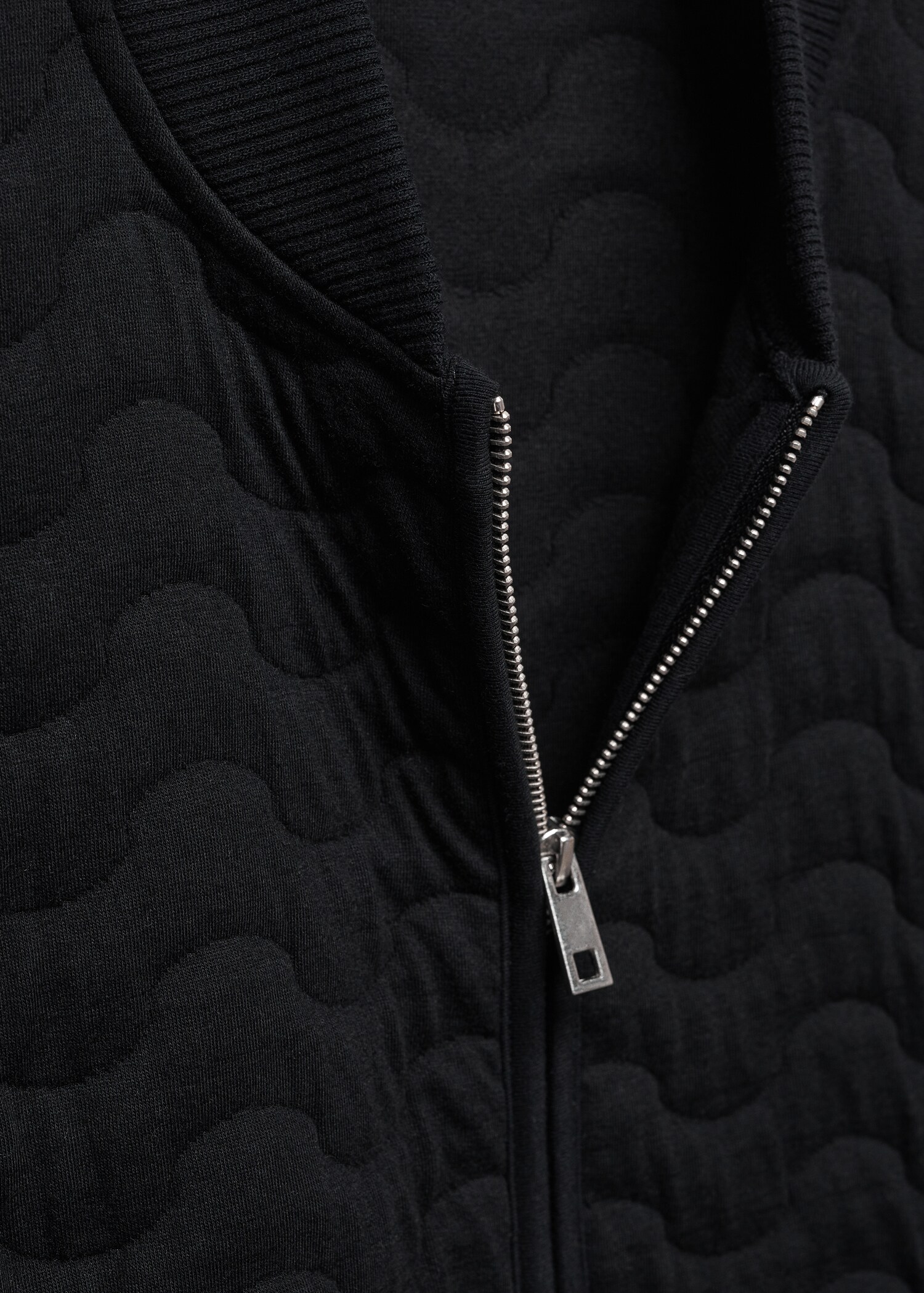 Quilted bomber jacket - Details of the article 8