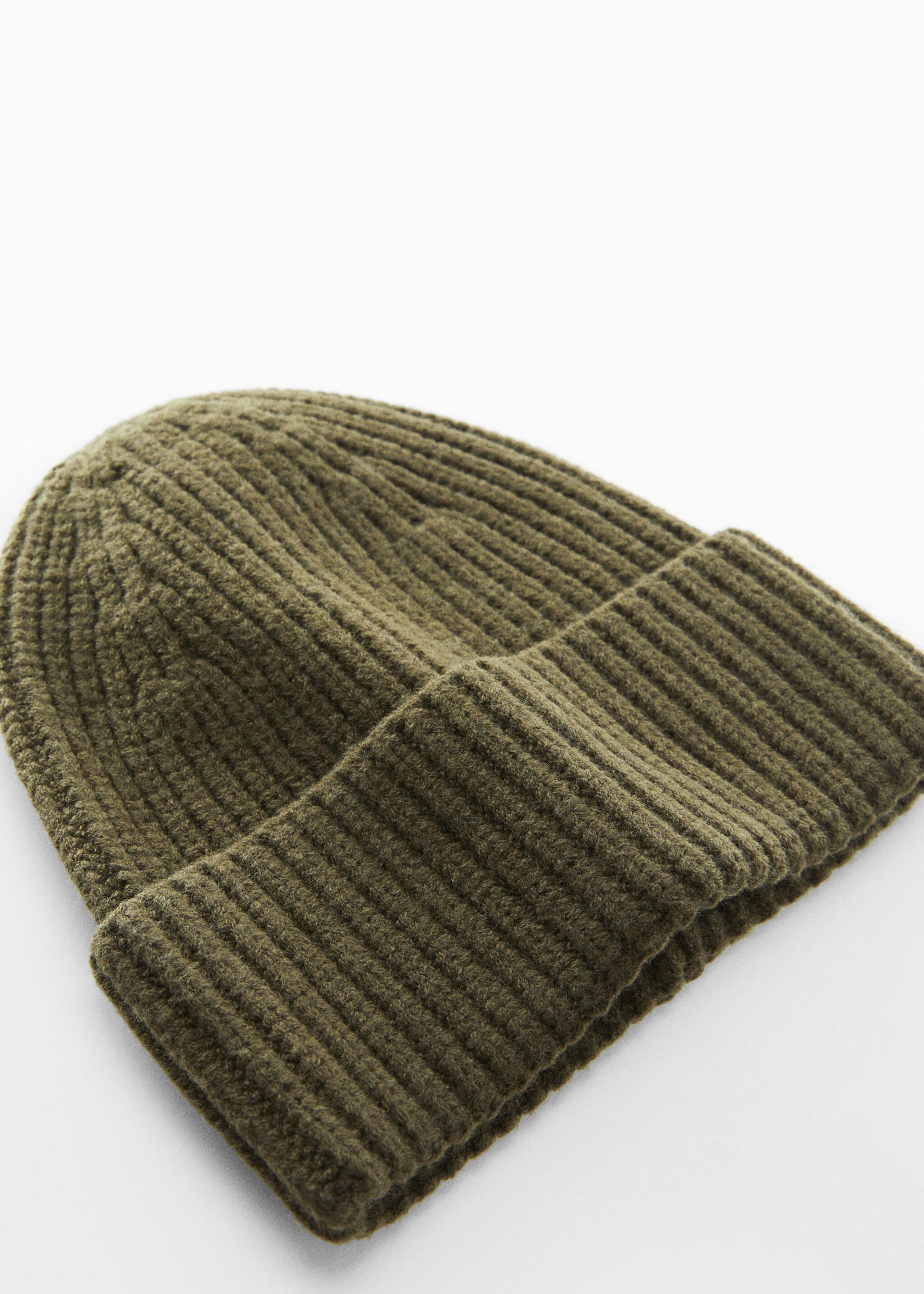 Căciulă din tricot de lână amestec - Plan mediu