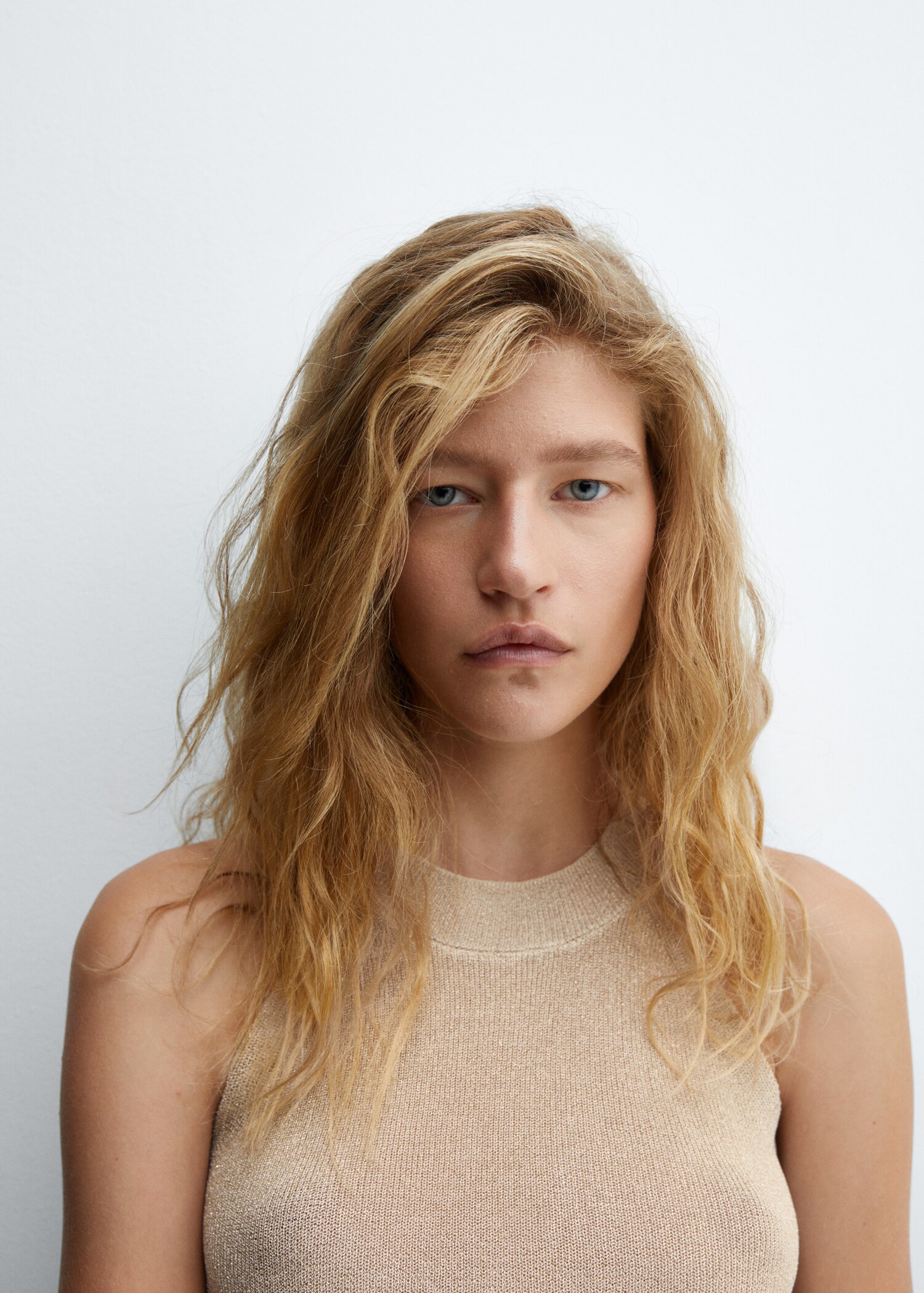 Lurex-knit halter top - Details of the article 1