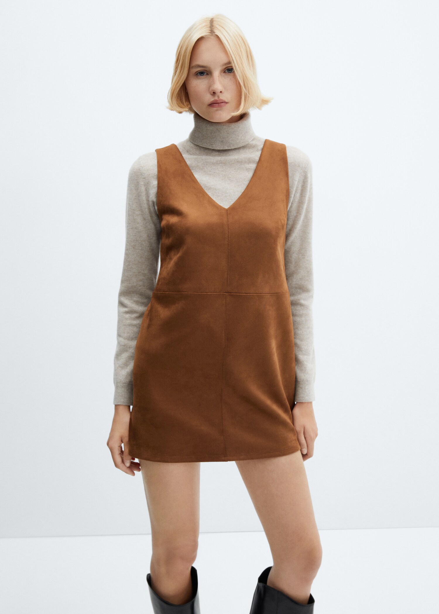 Gerades Kleid aus Wildleder - Mittlere Ansicht