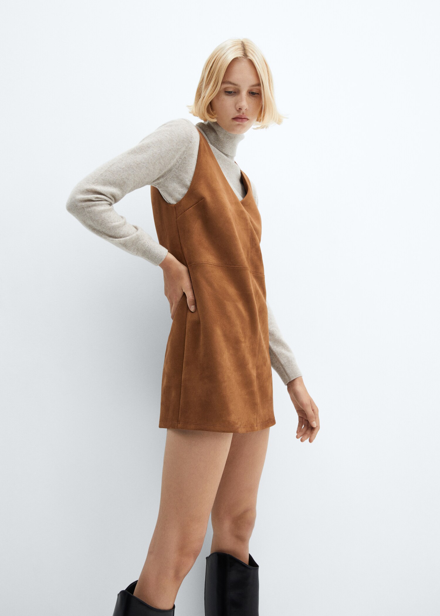 Gerades Kleid aus Wildleder - Detail des Artikels 4