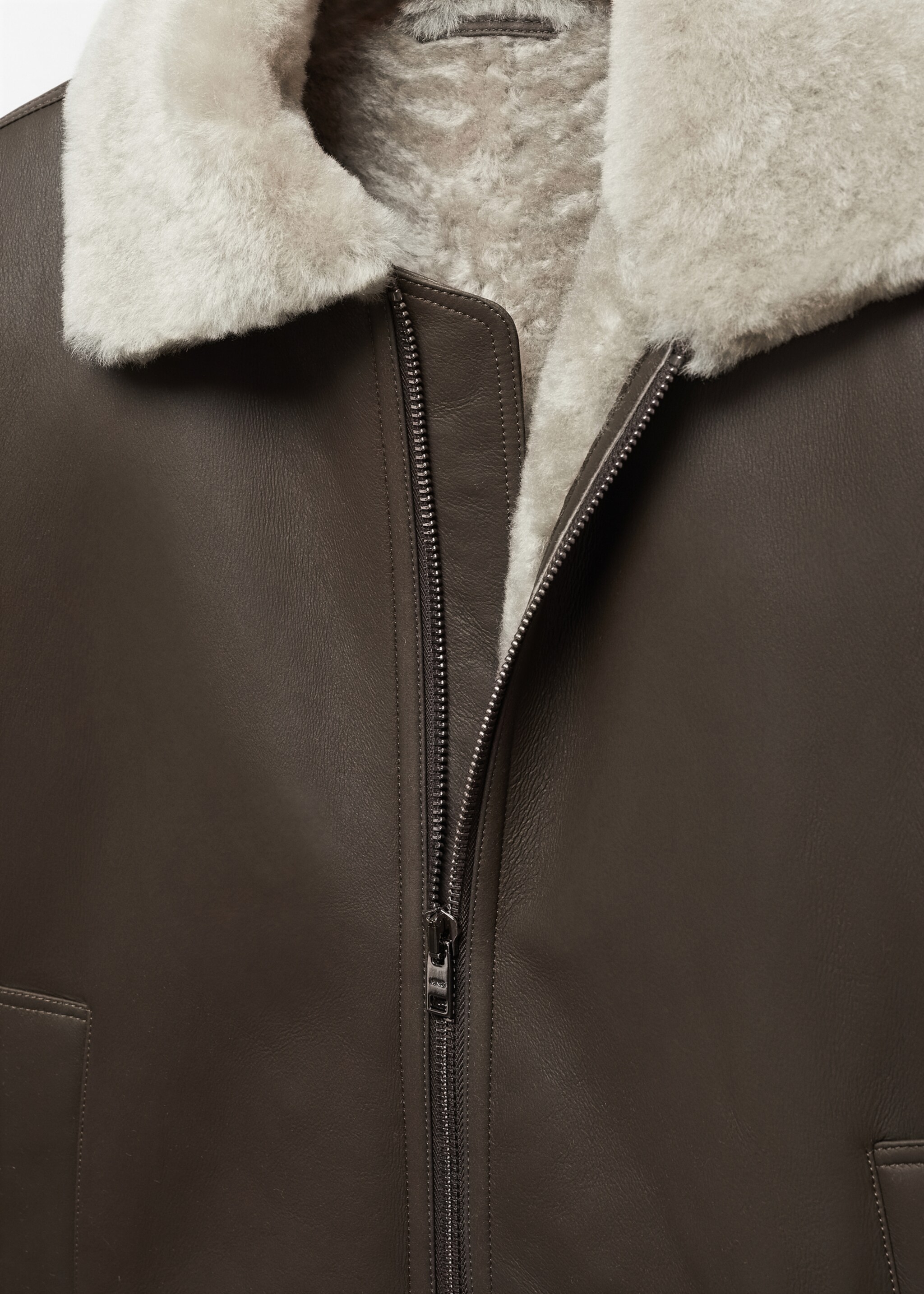 Doubleface-Fliegerjacke aus Leder - Detail des Artikels 8, Grau. Ref: 57097897-00.